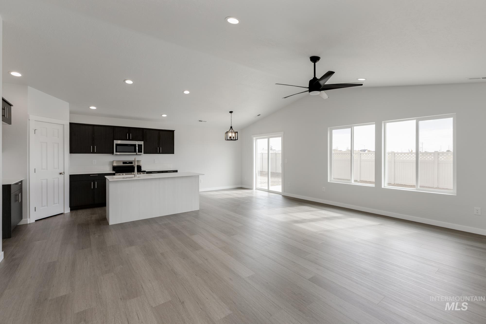 5432 S Bittercreek Ave, Meridian, Idaho 83642, 3 Bedrooms, 2 Bathrooms, Residential For Sale, Price $429,990,MLS 98973322