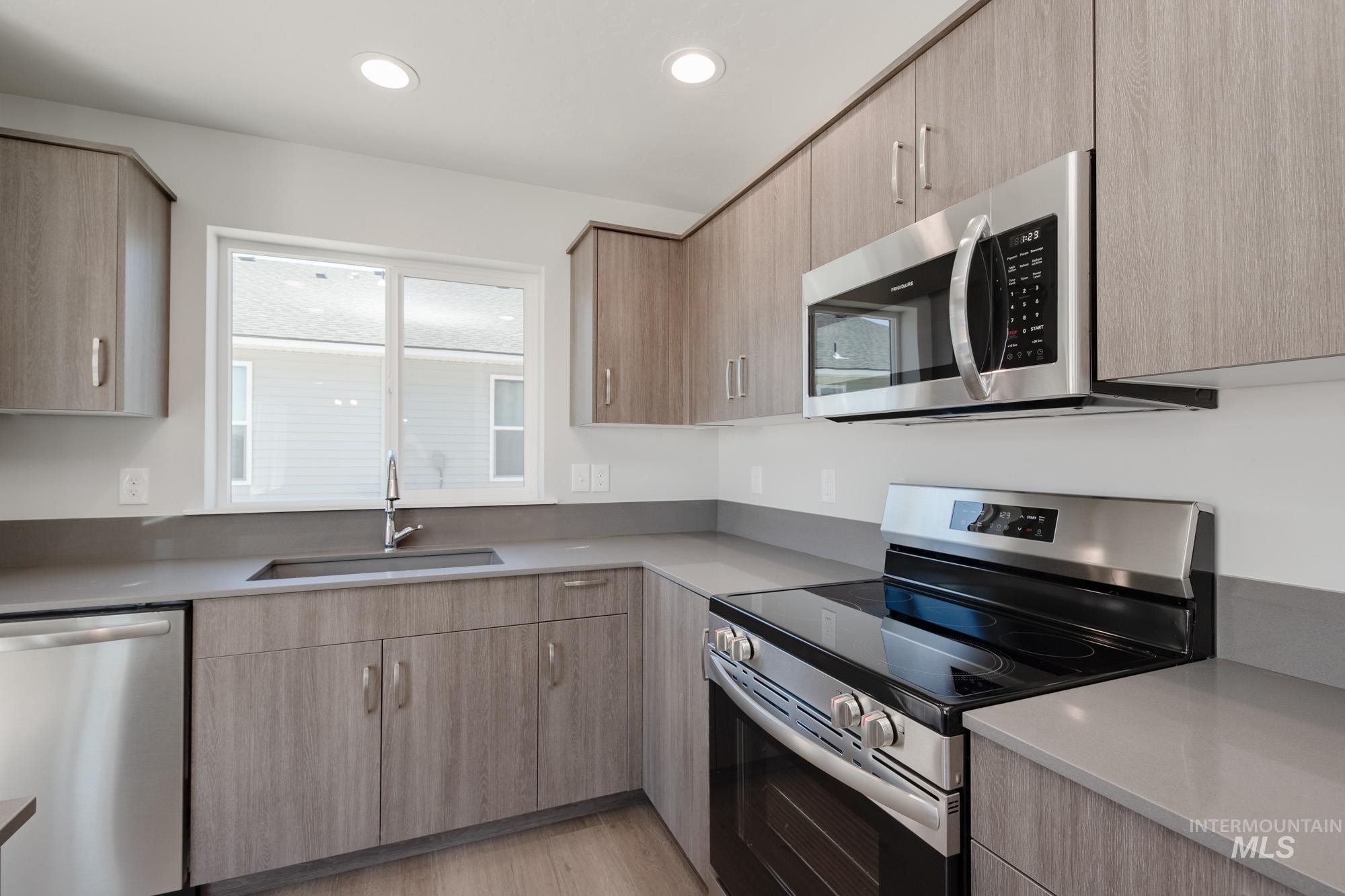 5457 S Bittercreek Ave, Meridian, Idaho 83642, 4 Bedrooms, 2.5 Bathrooms, Residential For Sale, Price $449,990,MLS 98973323