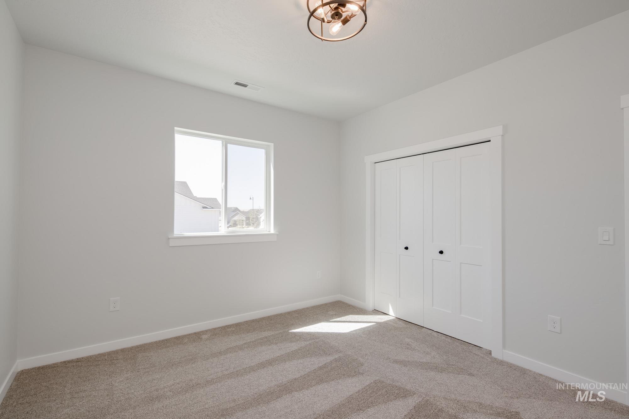 5489 S Bittercreek Ave, Meridian, Idaho 83642, 4 Bedrooms, 2 Bathrooms, Residential For Sale, Price $454,990,MLS 98973324