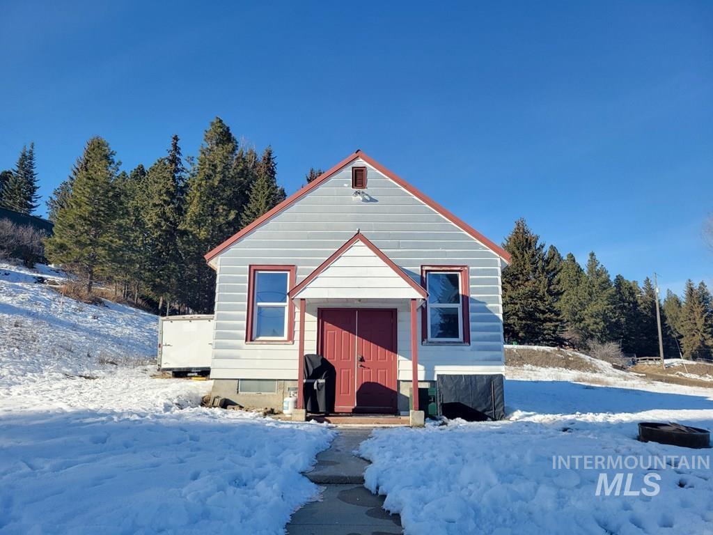 104 Glen Street, Cascade, Idaho 83611, 1 Bathroom, Residential For Sale, Price $385,000,MLS 98973327