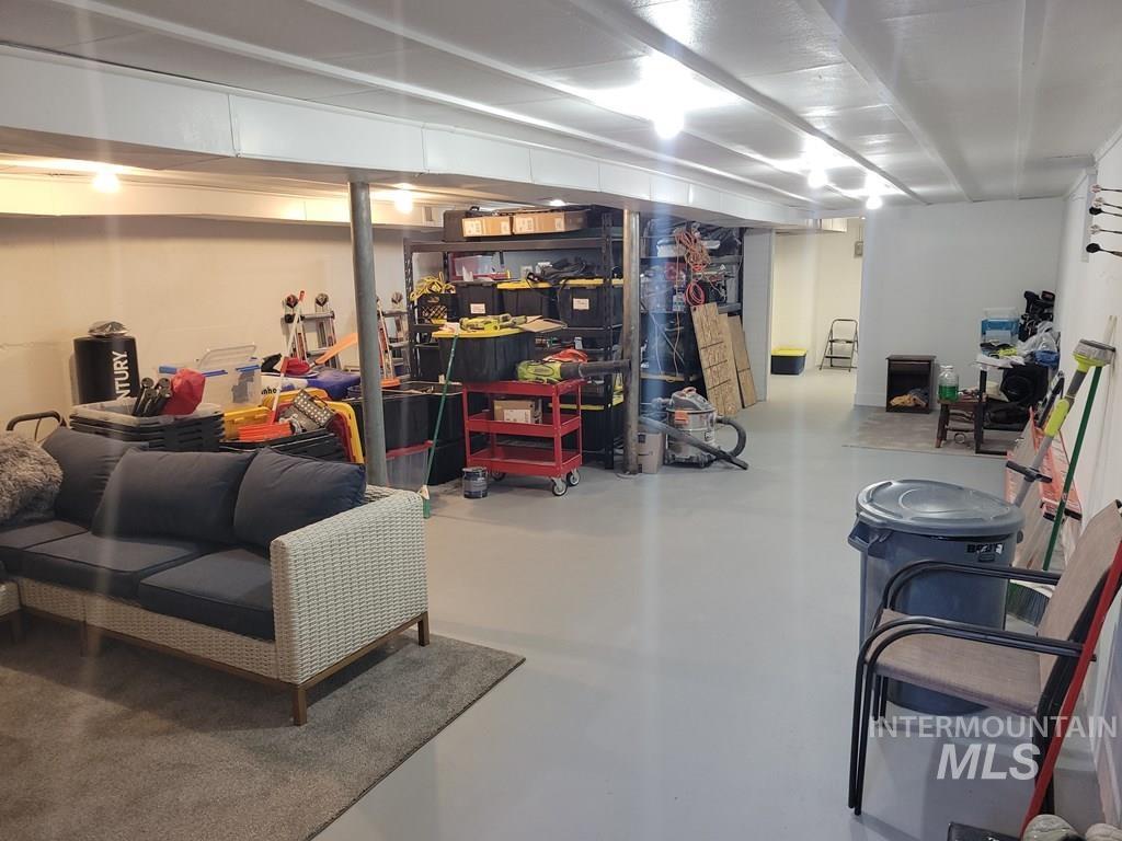 104 Glen Street, Cascade, Idaho 83611, 1 Bathroom, Residential For Sale, Price $385,000,MLS 98973327