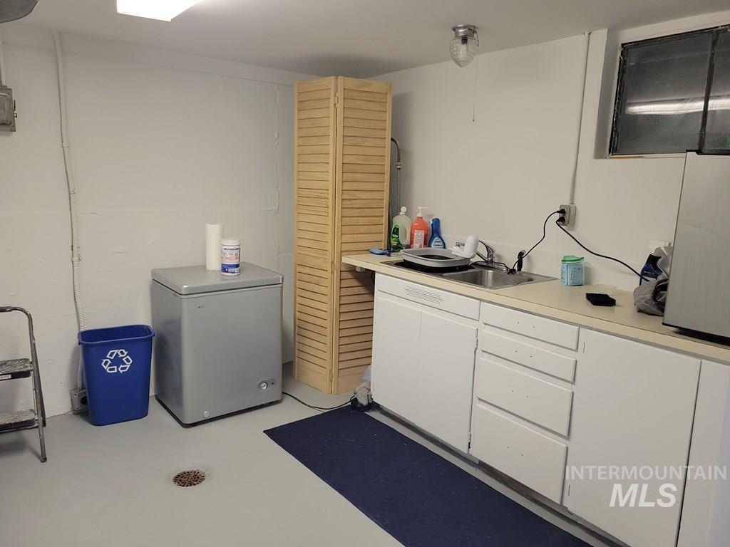 104 Glen Street, Cascade, Idaho 83611, 1 Bathroom, Residential For Sale, Price $385,000,MLS 98973327