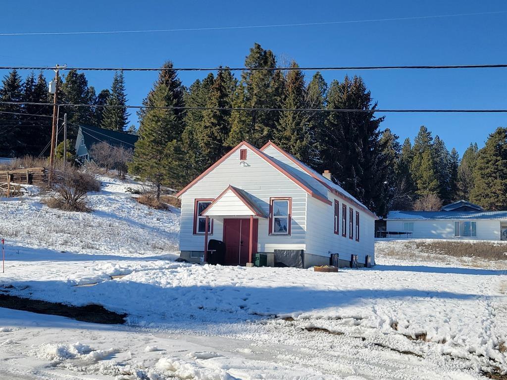 104 Glen Street, Cascade, Idaho 83611, 1 Bathroom, Residential For Sale, Price $385,000,MLS 98973327