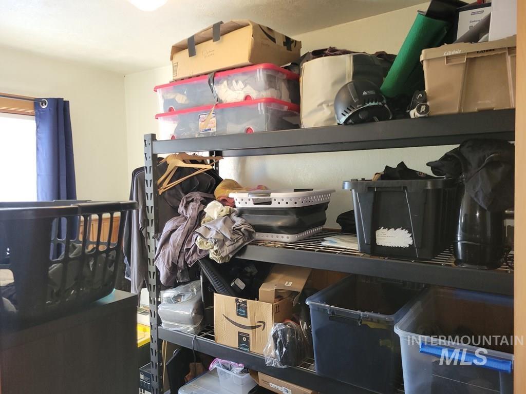 104 Glen Street, Cascade, Idaho 83611, 1 Bathroom, Residential For Sale, Price $385,000,MLS 98973327