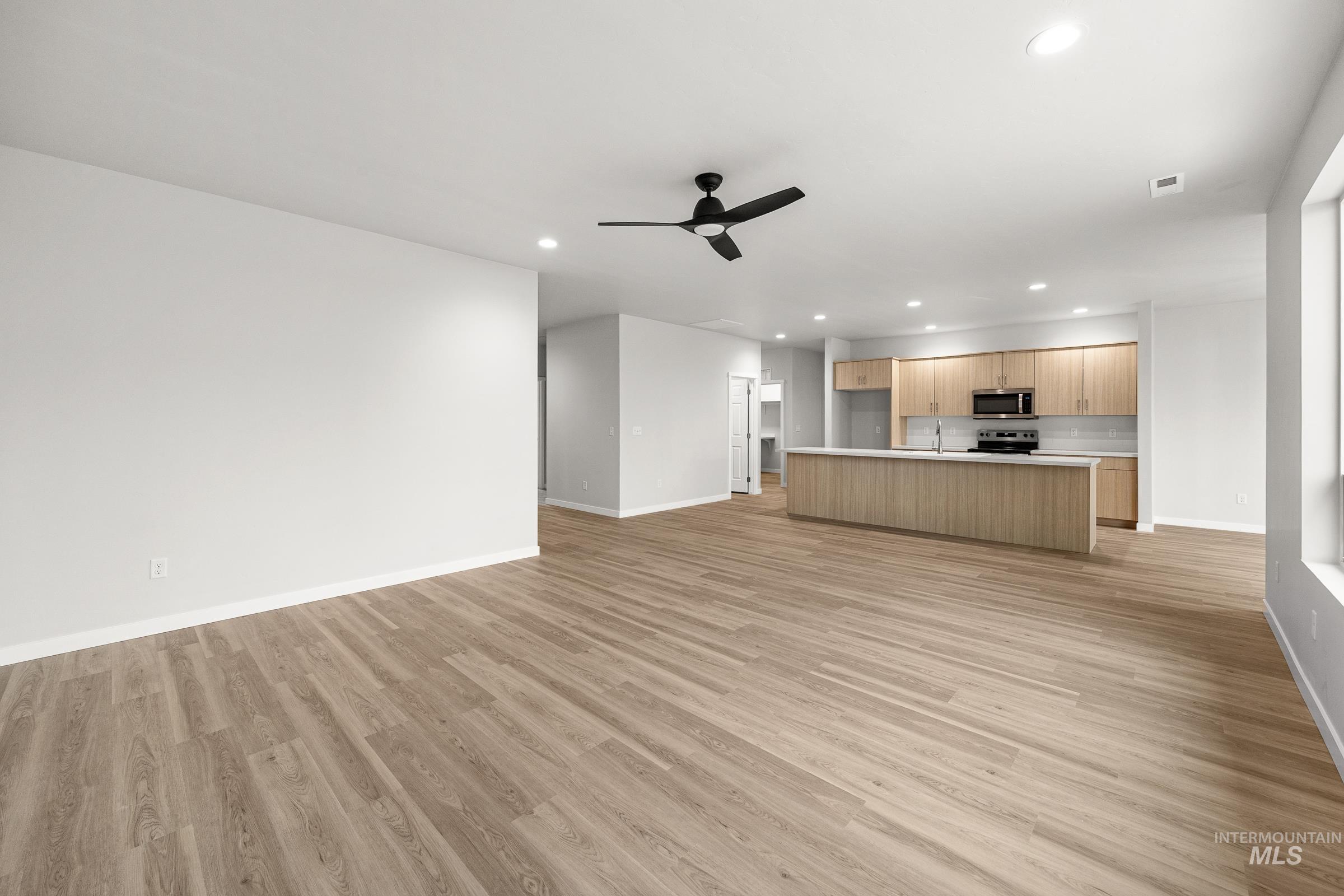 13638 Redway Ct, Caldwell, Idaho 83607, 4 Bedrooms, 2 Bathrooms, Residential For Sale, Price $499,990, 98973329