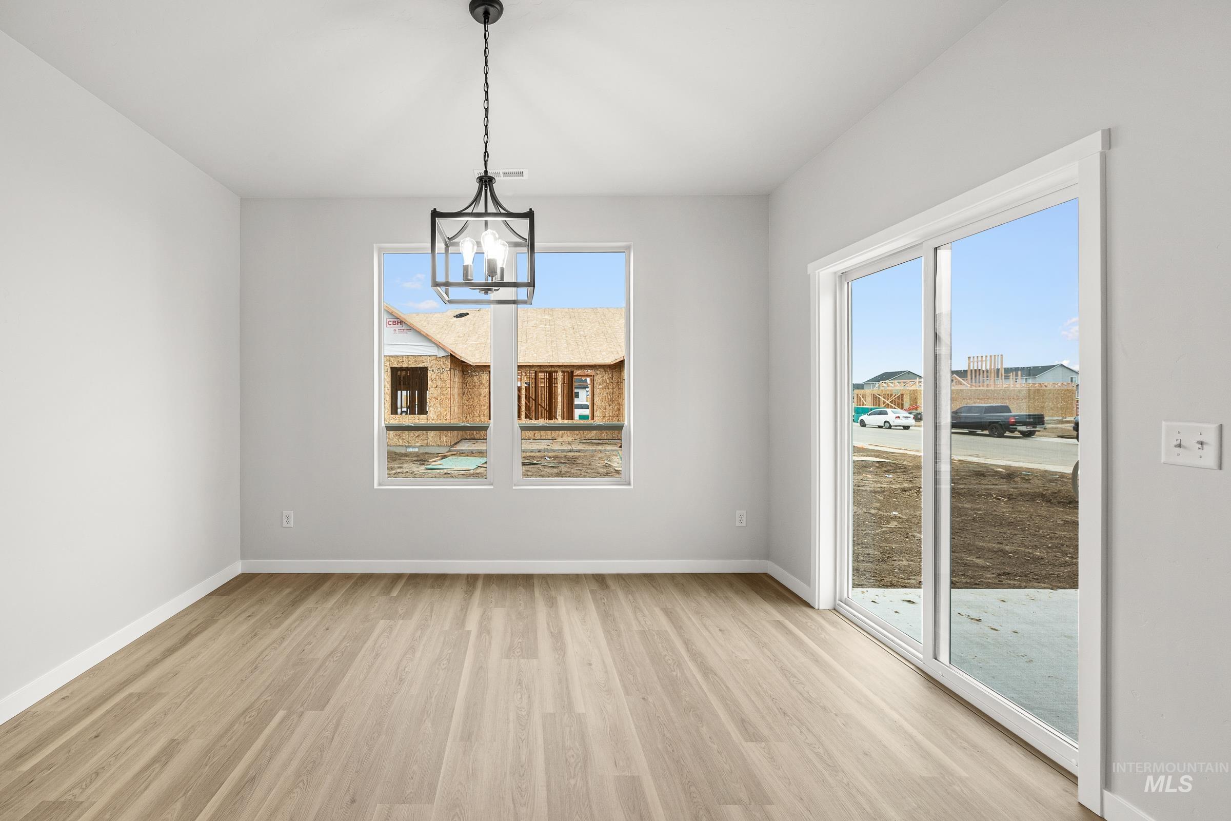 13638 Redway Ct, Caldwell, Idaho 83607, 4 Bedrooms, 2 Bathrooms, Residential For Sale, Price $499,990, 98973329