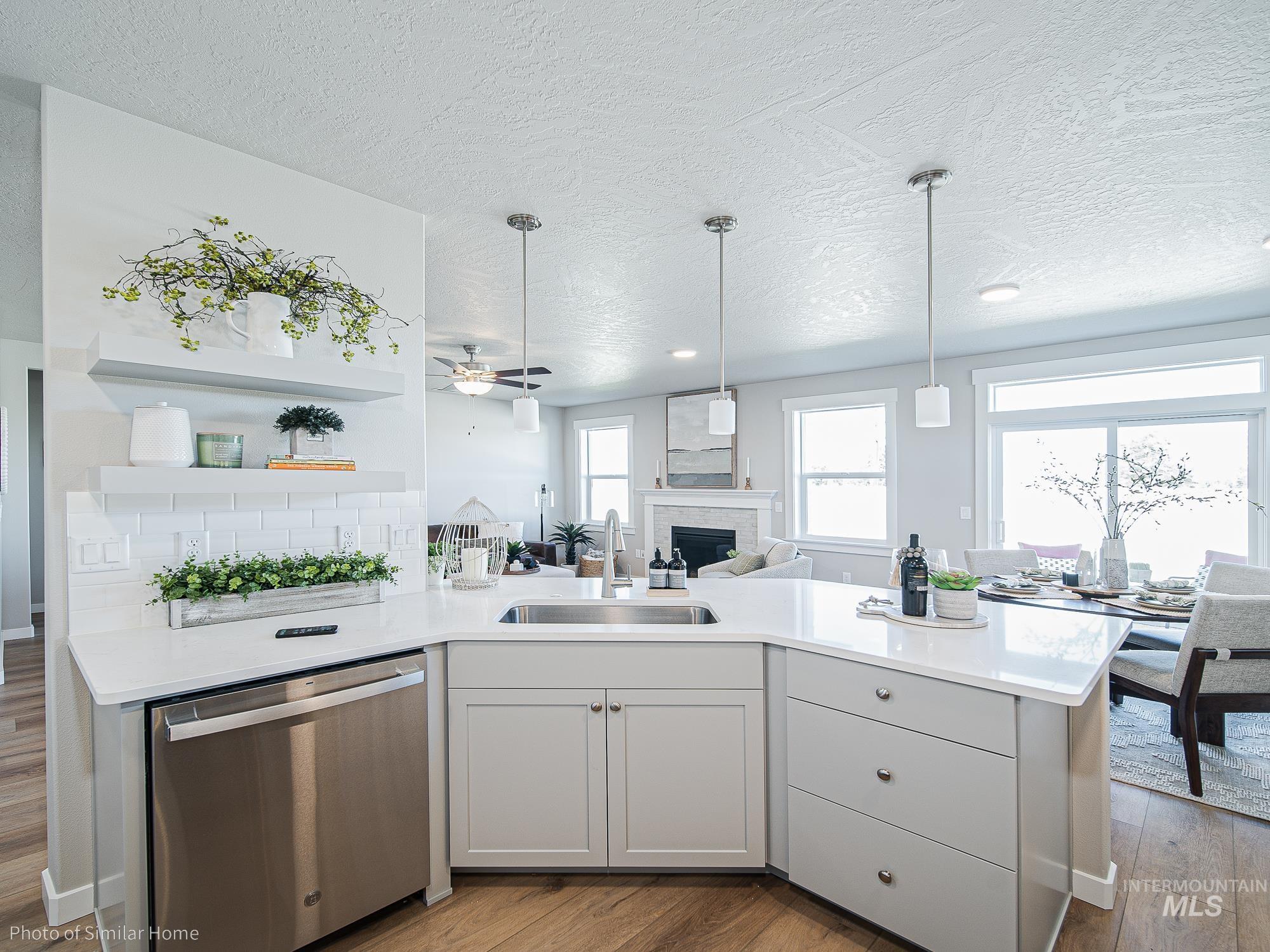 5575 E Garby St., Nampa, Idaho 83687, 3 Bedrooms, 2 Bathrooms, Residential For Sale, Price $455,990, 98973332