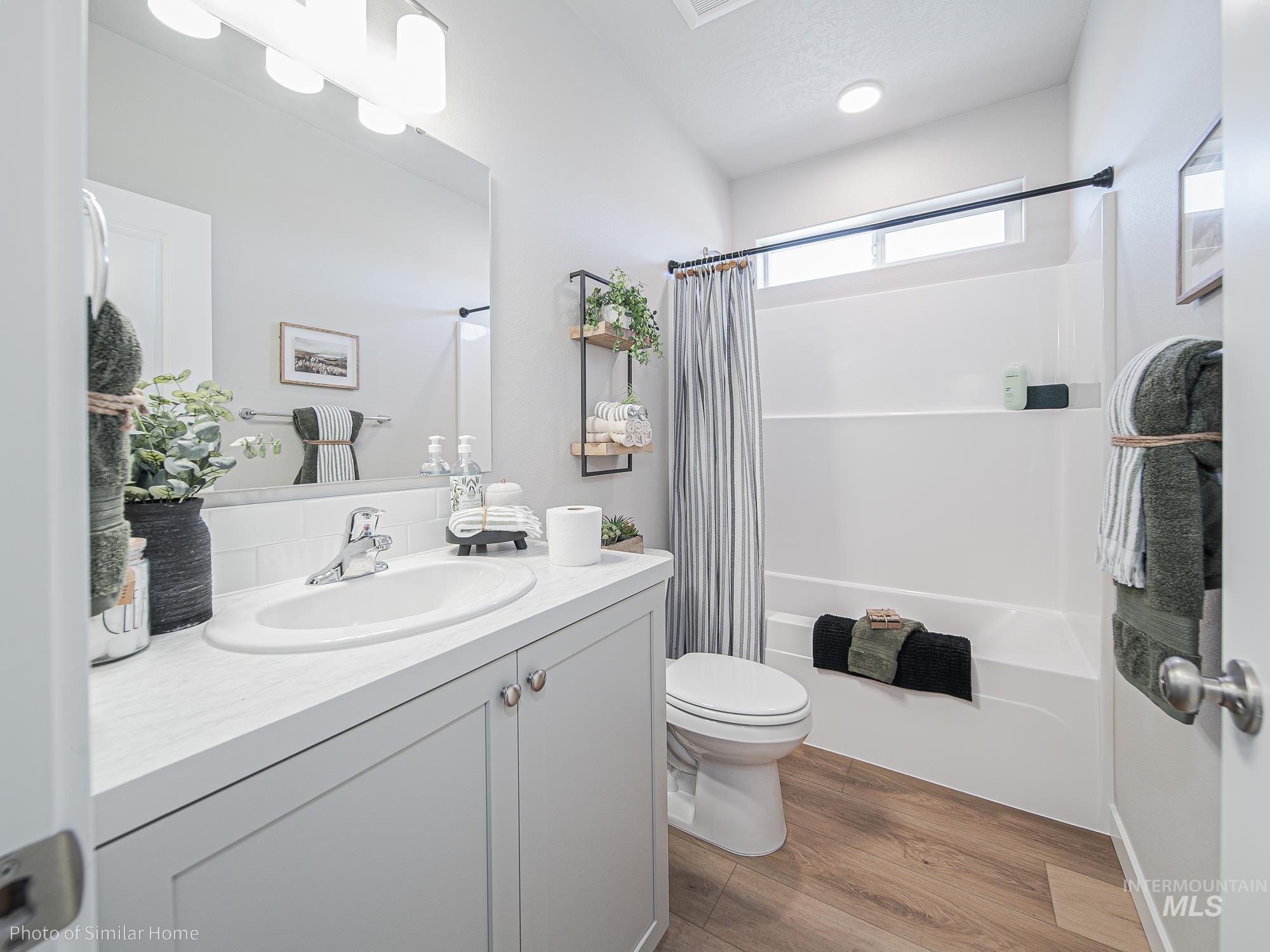 5575 E Garby St., Nampa, Idaho 83687, 3 Bedrooms, 2 Bathrooms, Residential For Sale, Price $455,990, 98973332