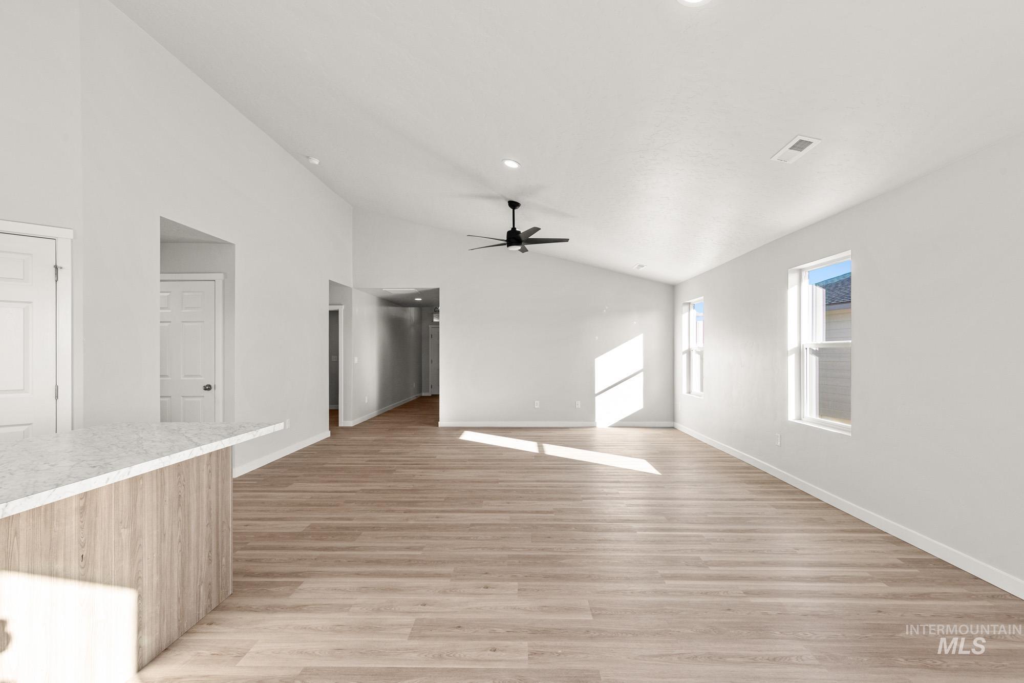 3727 E Syracuse St, Nampa, Idaho 83686, 4 Bedrooms, 2 Bathrooms, Residential For Sale, Price $421,990, 98973333