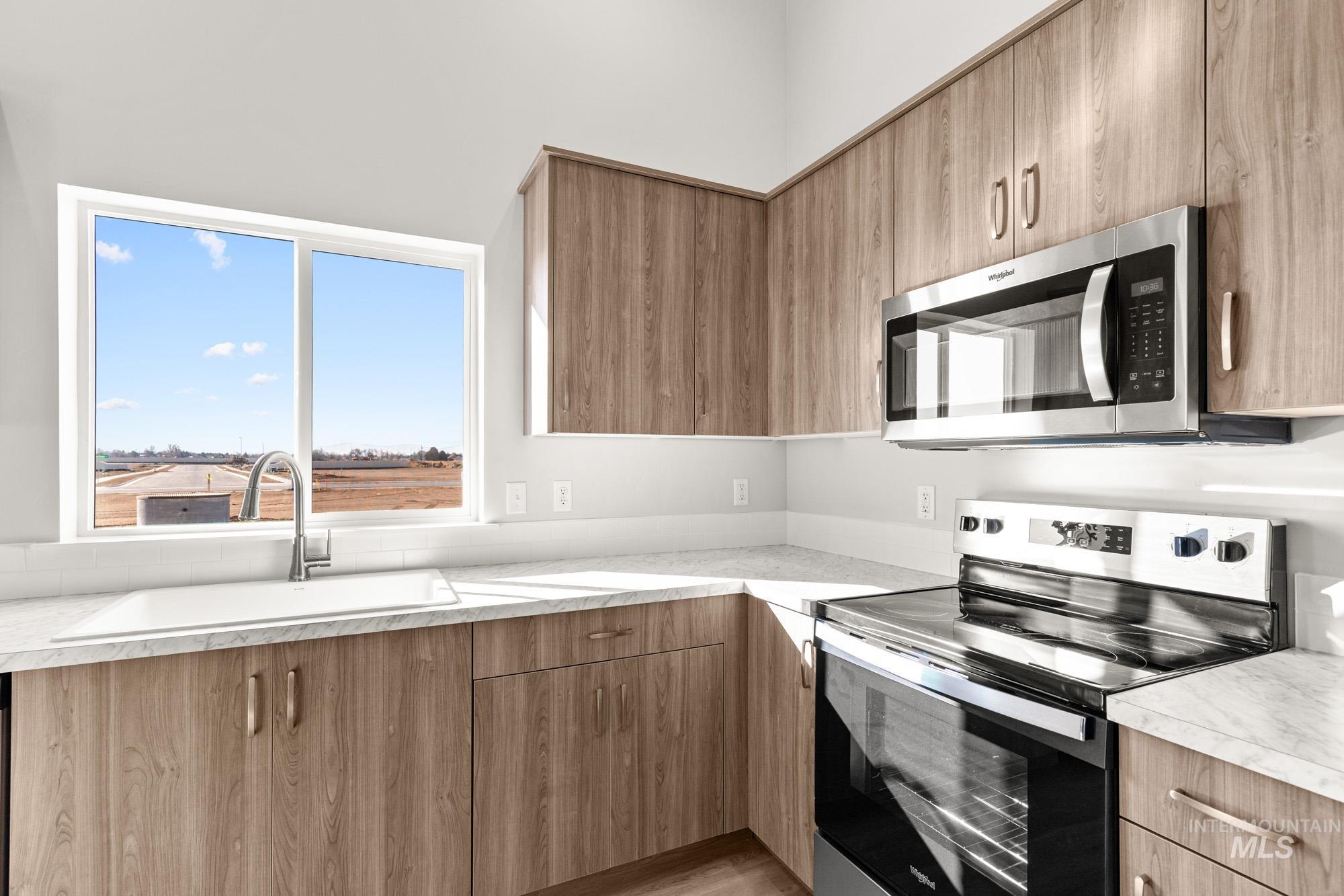 3727 E Syracuse St, Nampa, Idaho 83686, 4 Bedrooms, 2 Bathrooms, Residential For Sale, Price $421,990, 98973333