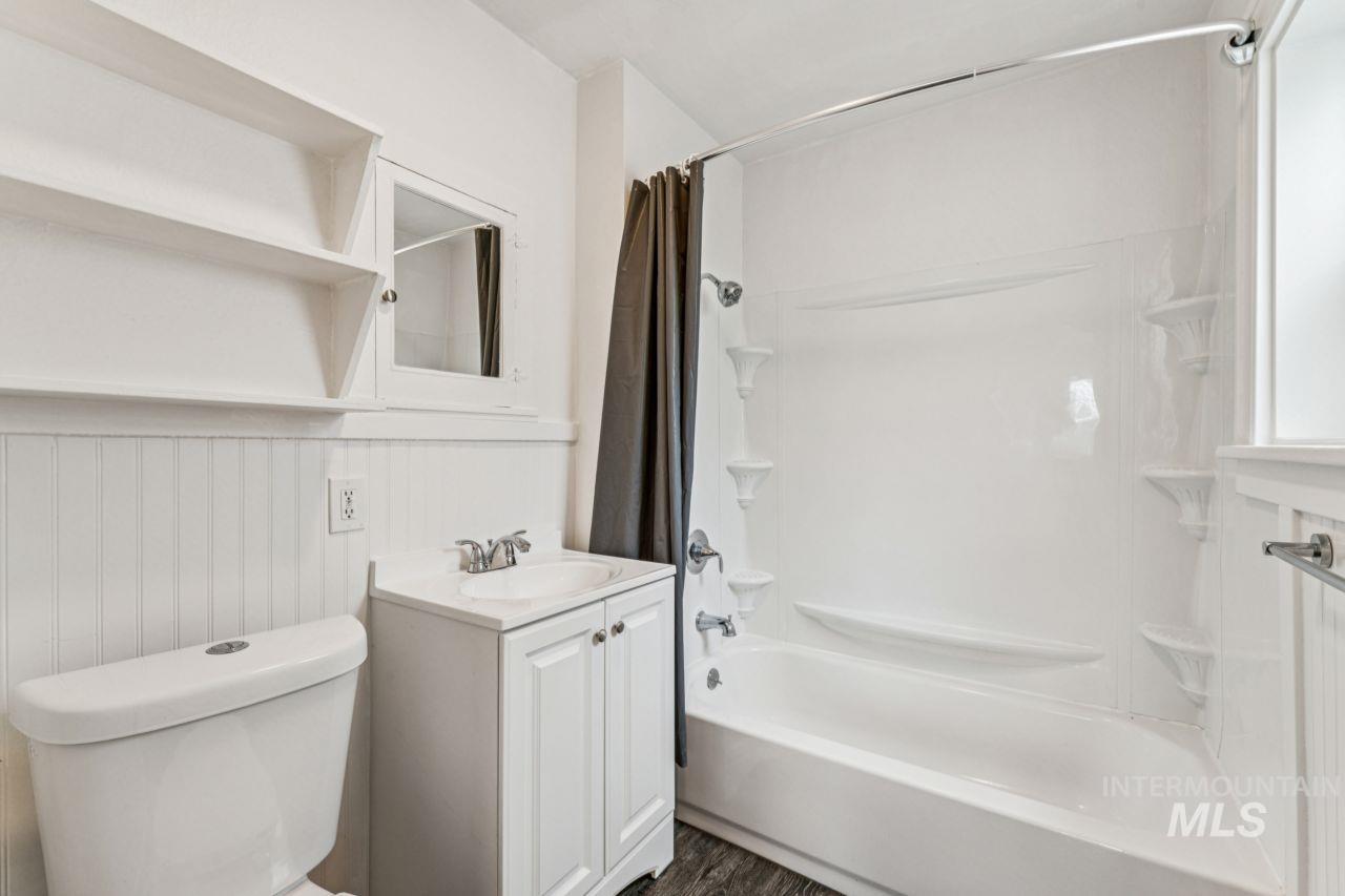 911 2nd Street S, Nampa, Idaho 83651, 1 Bedroom, 1 Bathroom, Residential Income For Sale, Price $1,425,000,MLS 98973337