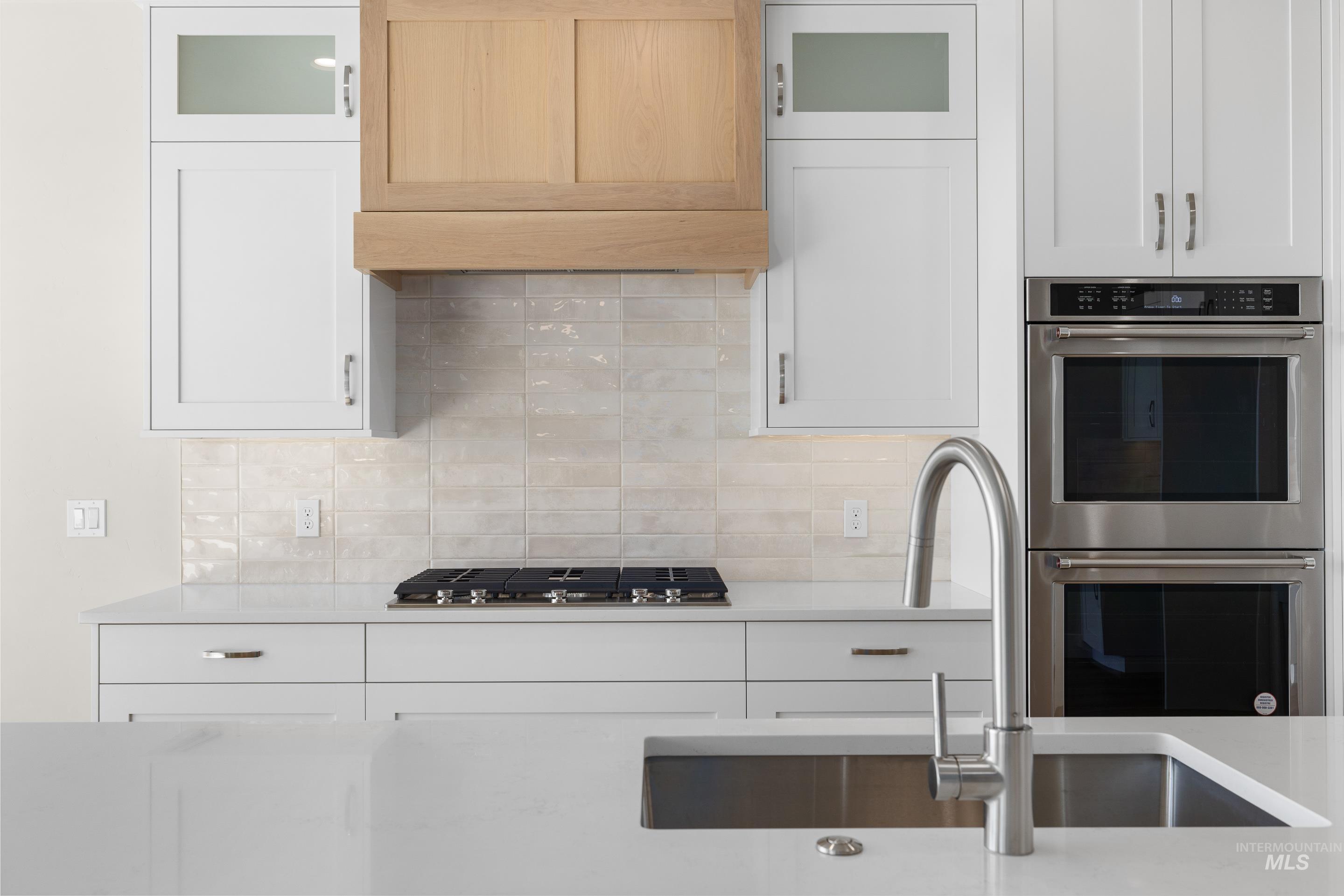 9528 Green Cottage Ave, Kuna, Idaho 83634, 3 Bedrooms, 2 Bathrooms, Residential For Sale, Price $609,900, 98973345