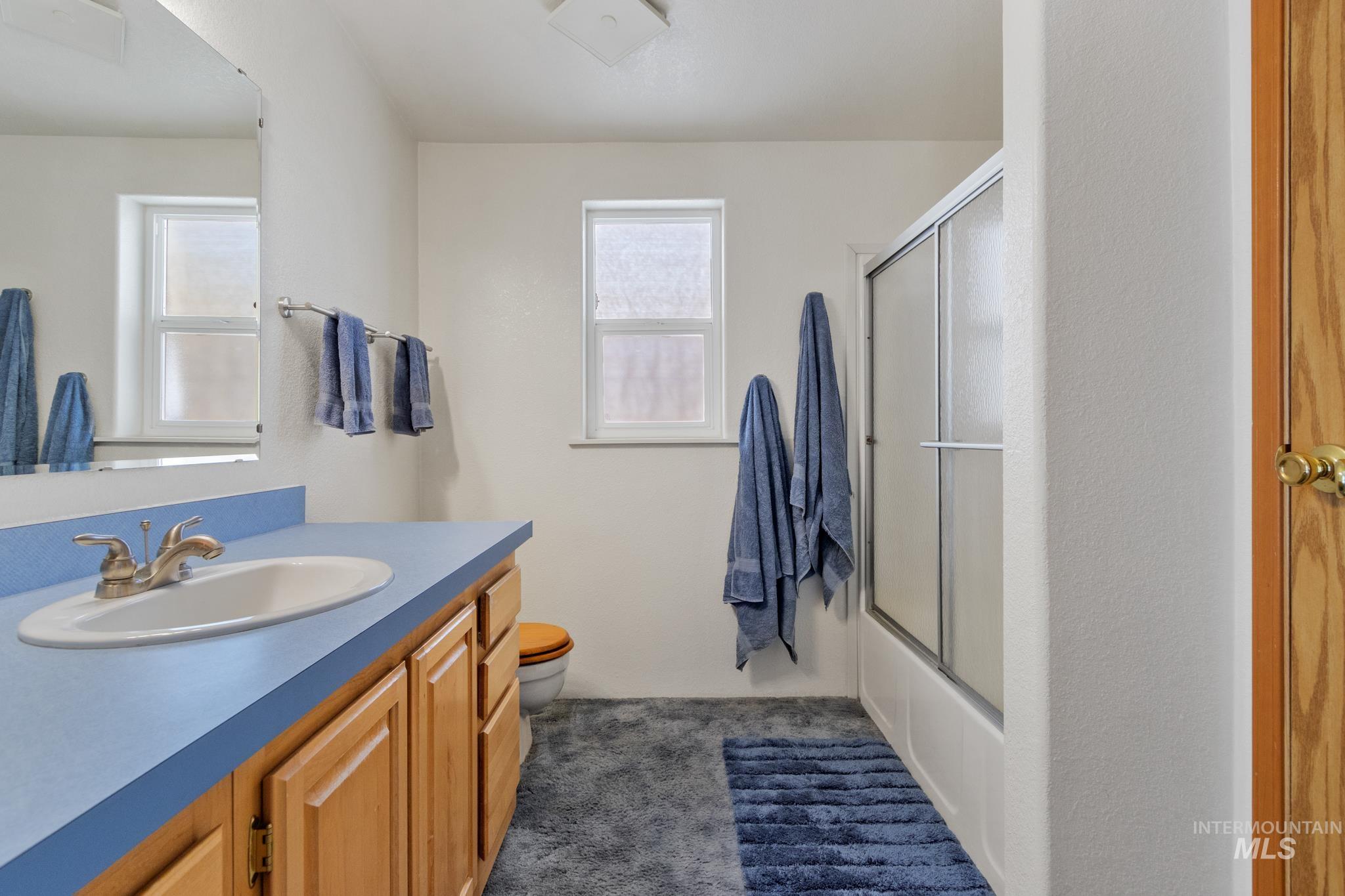 142 Mores Creek Rim Rd, Boise, Idaho 83716, 3 Bedrooms, 2 Bathrooms, Residential For Sale, Price $299,900,MLS 98973347