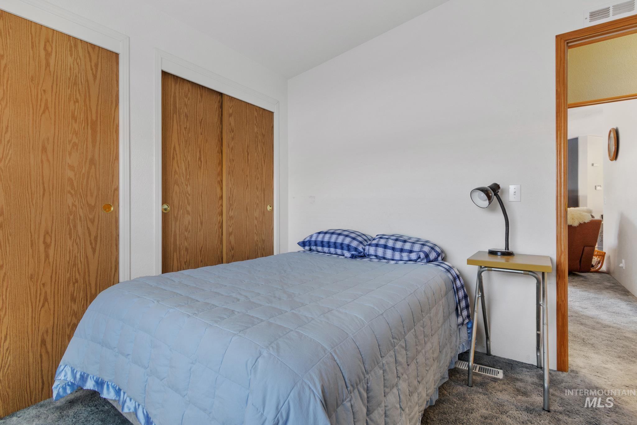 142 Mores Creek Rim Rd, Boise, Idaho 83716, 3 Bedrooms, 2 Bathrooms, Residential For Sale, Price $299,900,MLS 98973347