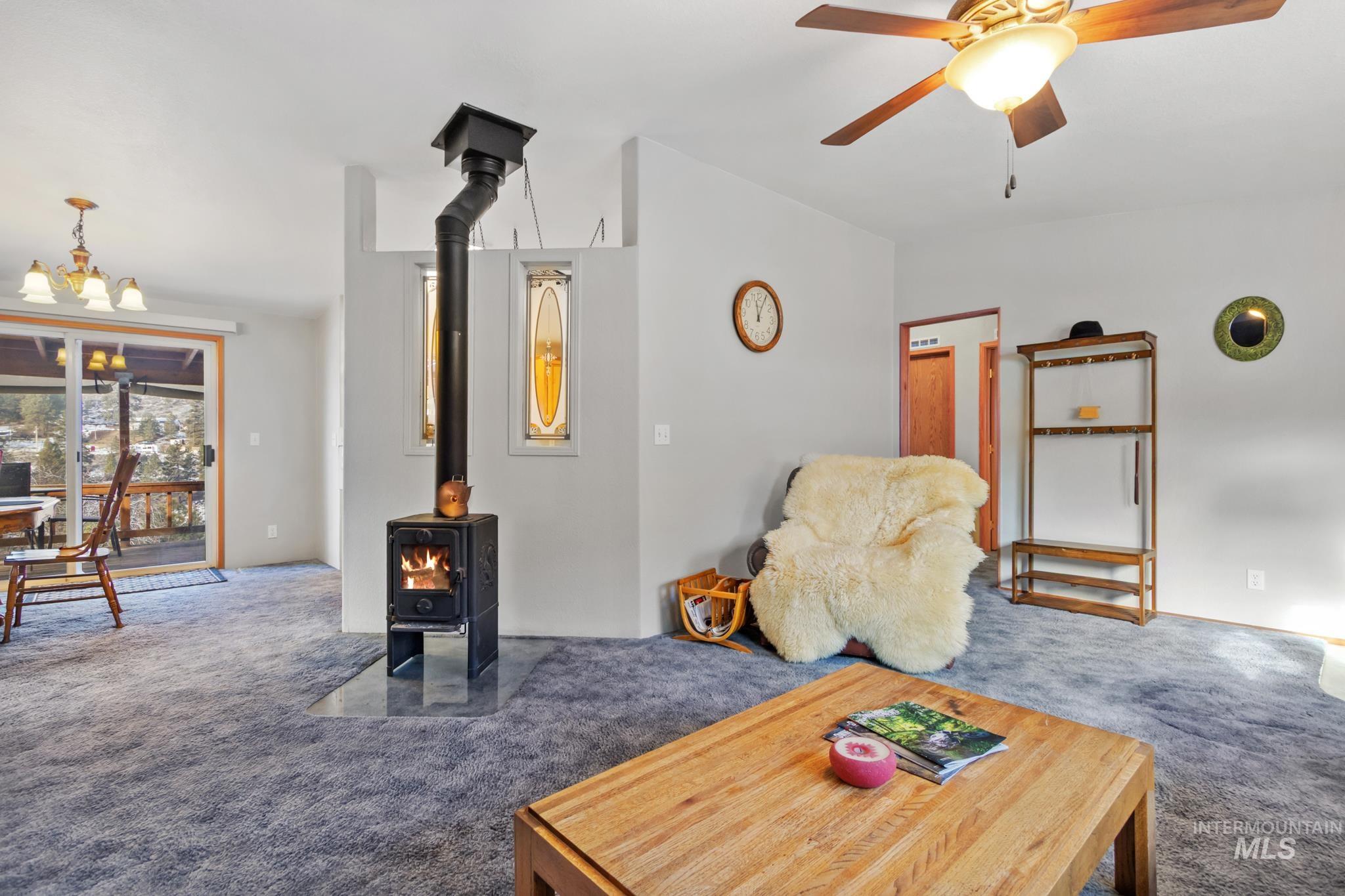 142 Mores Creek Rim Rd, Boise, Idaho 83716, 3 Bedrooms, 2 Bathrooms, Residential For Sale, Price $299,900,MLS 98973347