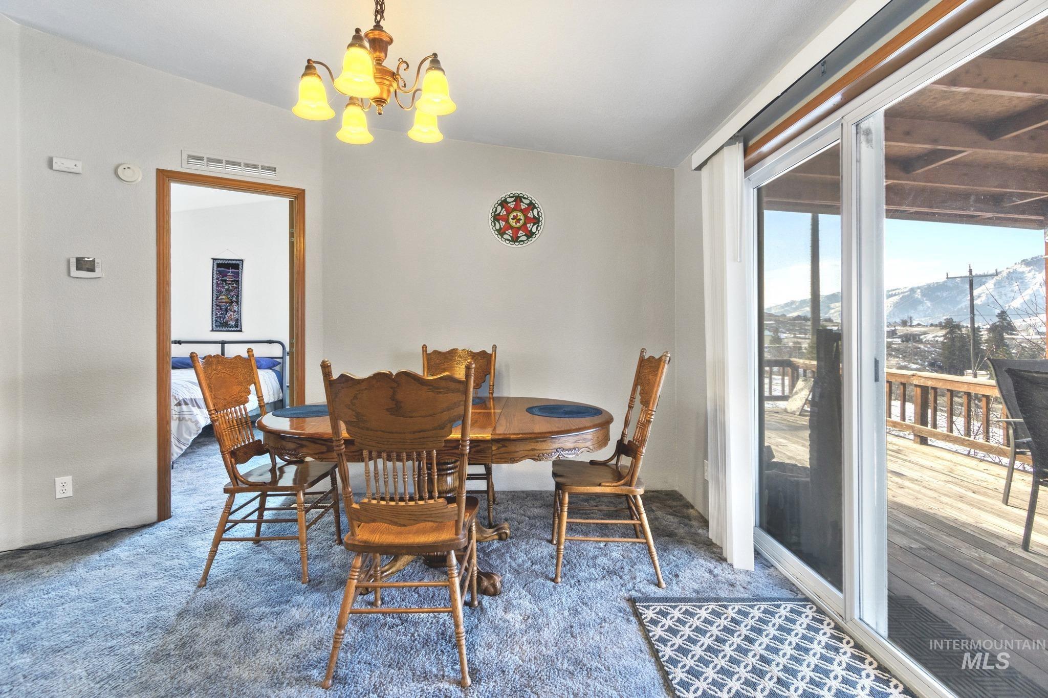 142 Mores Creek Rim Rd, Boise, Idaho 83716, 3 Bedrooms, 2 Bathrooms, Residential For Sale, Price $299,900,MLS 98973347