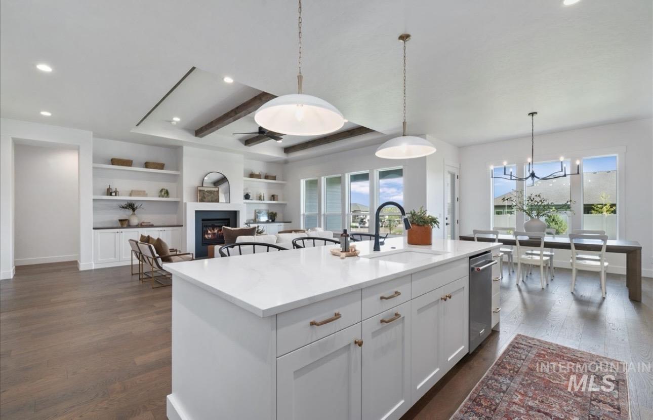 2047 E Blakehurst St, Kuna, Idaho 83634, 3 Bedrooms, 3.5 Bathrooms, Residential For Sale, Price $899,880,MLS 98973348