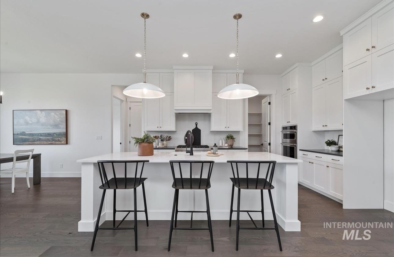 2047 E Blakehurst St, Kuna, Idaho 83634, 3 Bedrooms, 3.5 Bathrooms, Residential For Sale, Price $899,880,MLS 98973348