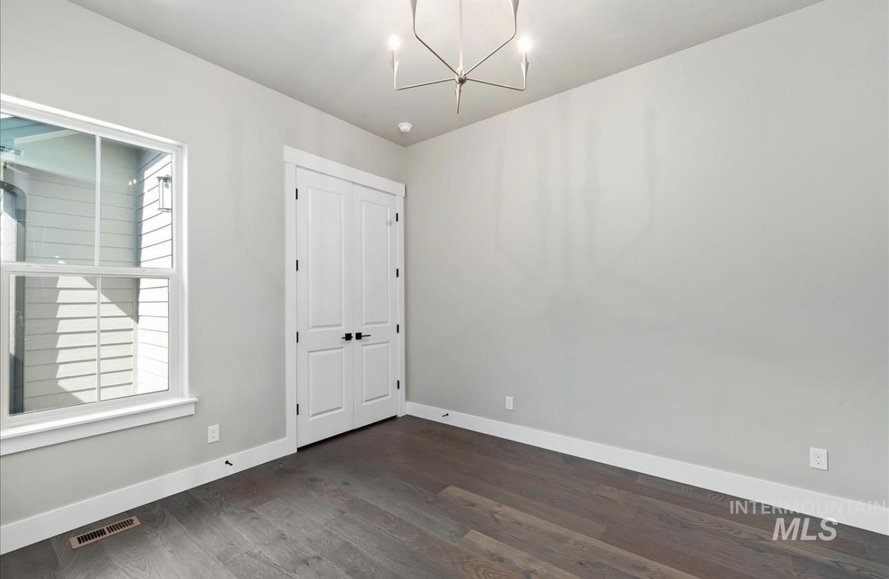 2047 E Blakehurst St, Kuna, Idaho 83634, 3 Bedrooms, 3.5 Bathrooms, Residential For Sale, Price $899,880,MLS 98973348