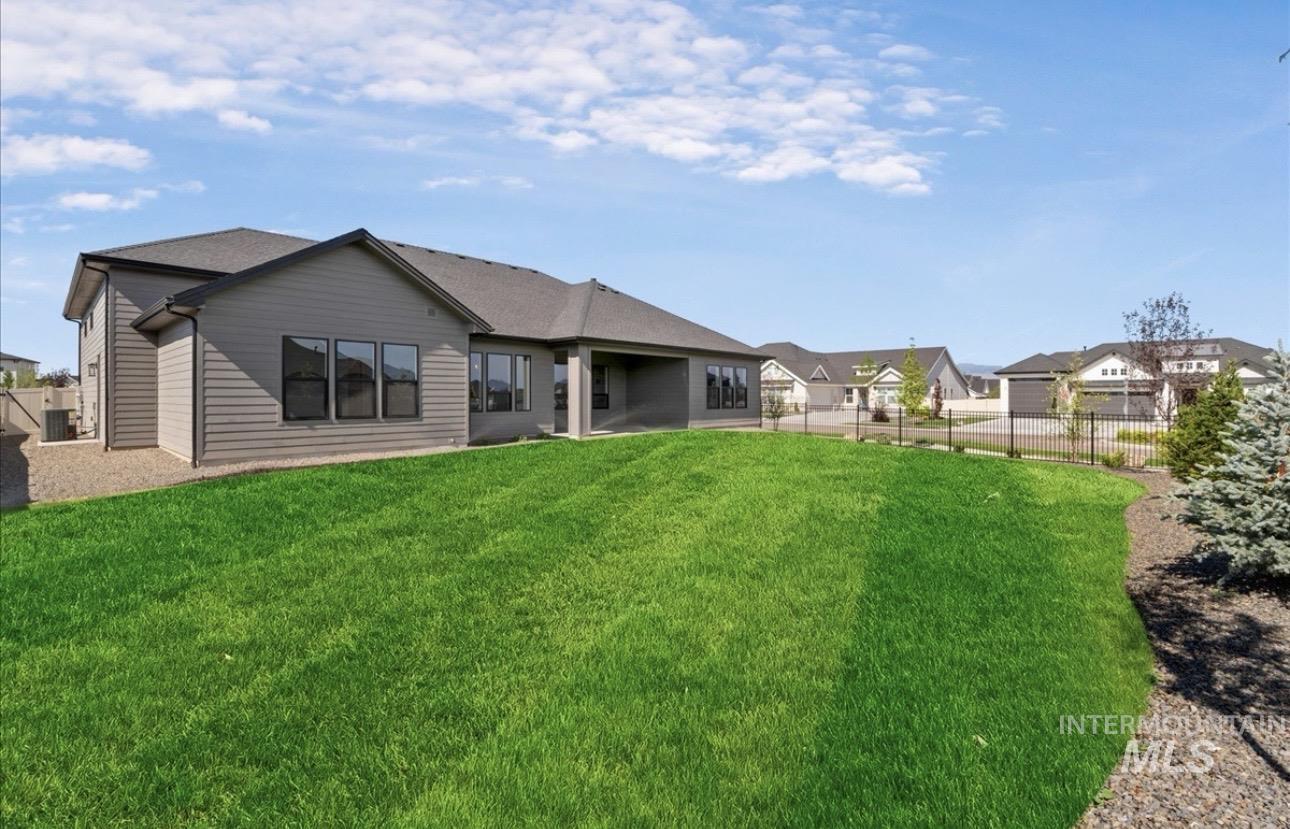 2047 E Blakehurst St, Kuna, Idaho 83634, 3 Bedrooms, 3.5 Bathrooms, Residential For Sale, Price $899,880,MLS 98973348