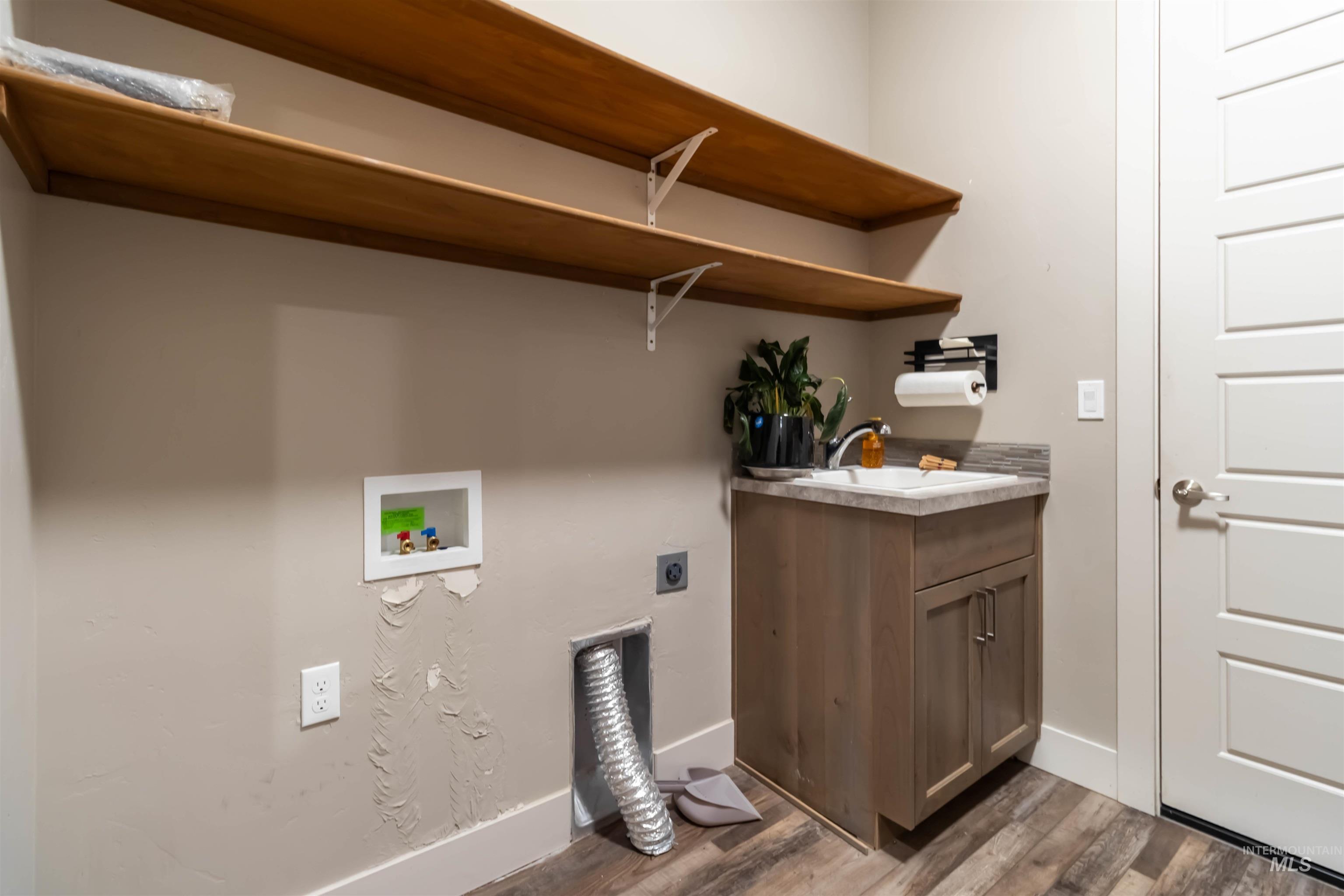 917 Pascua Dr, Kuna, Idaho 83634, 3 Bedrooms, 2.5 Bathrooms, Residential For Sale, Price $635,000, 98973349