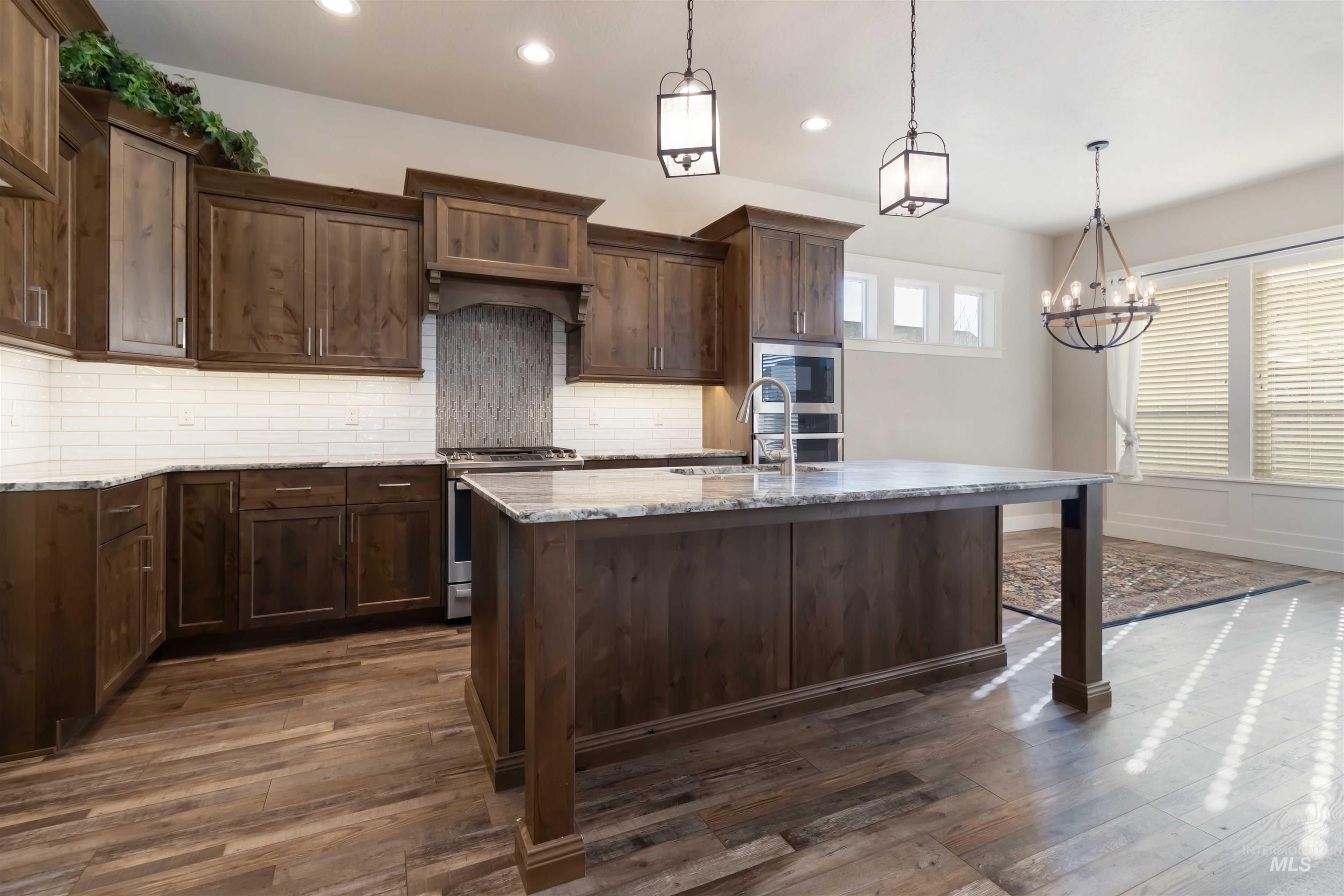 917 Pascua Dr, Kuna, Idaho 83634, 3 Bedrooms, 2.5 Bathrooms, Residential For Sale, Price $635,000, 98973349