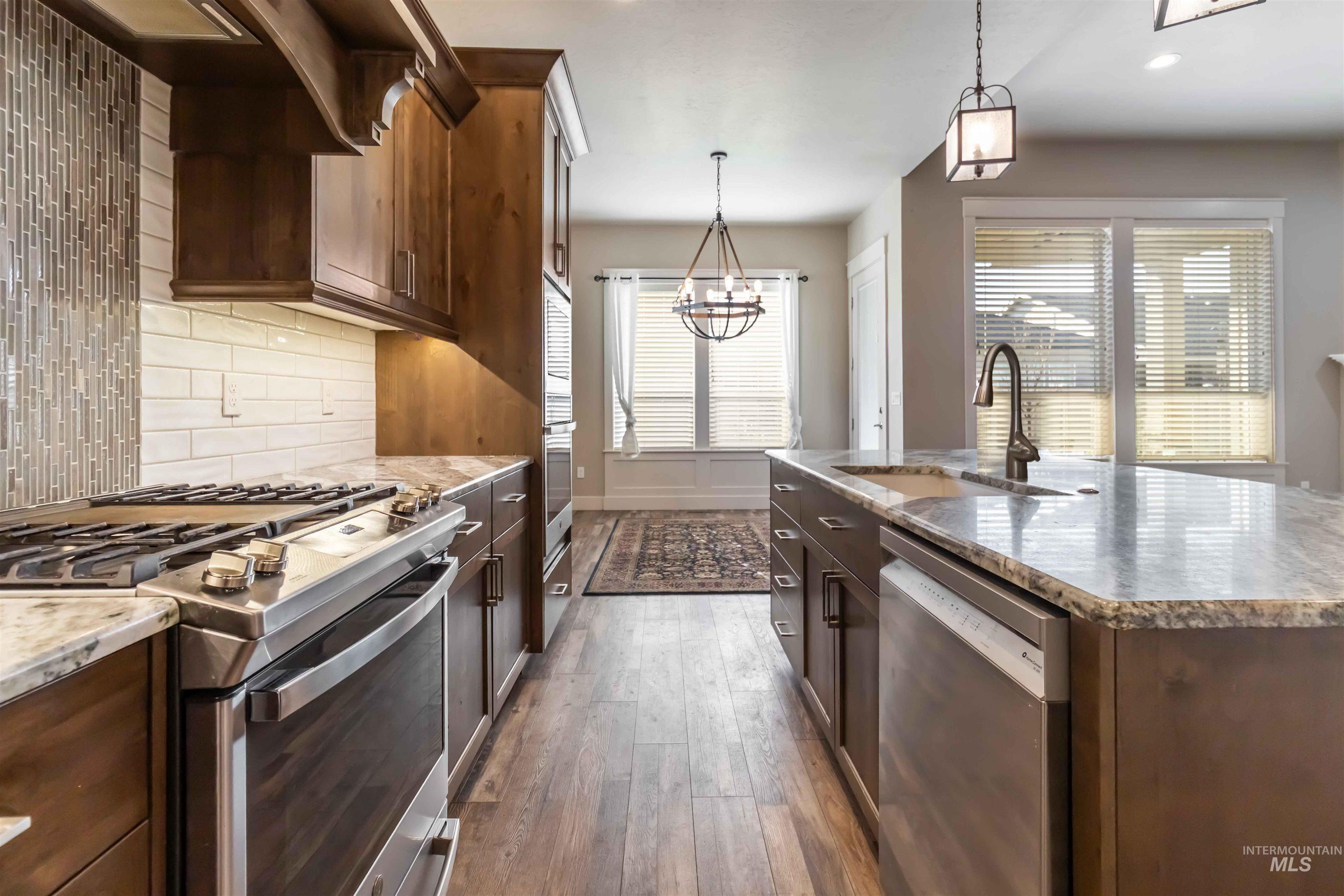 917 Pascua Dr, Kuna, Idaho 83634, 3 Bedrooms, 2.5 Bathrooms, Residential For Sale, Price $635,000, 98973349