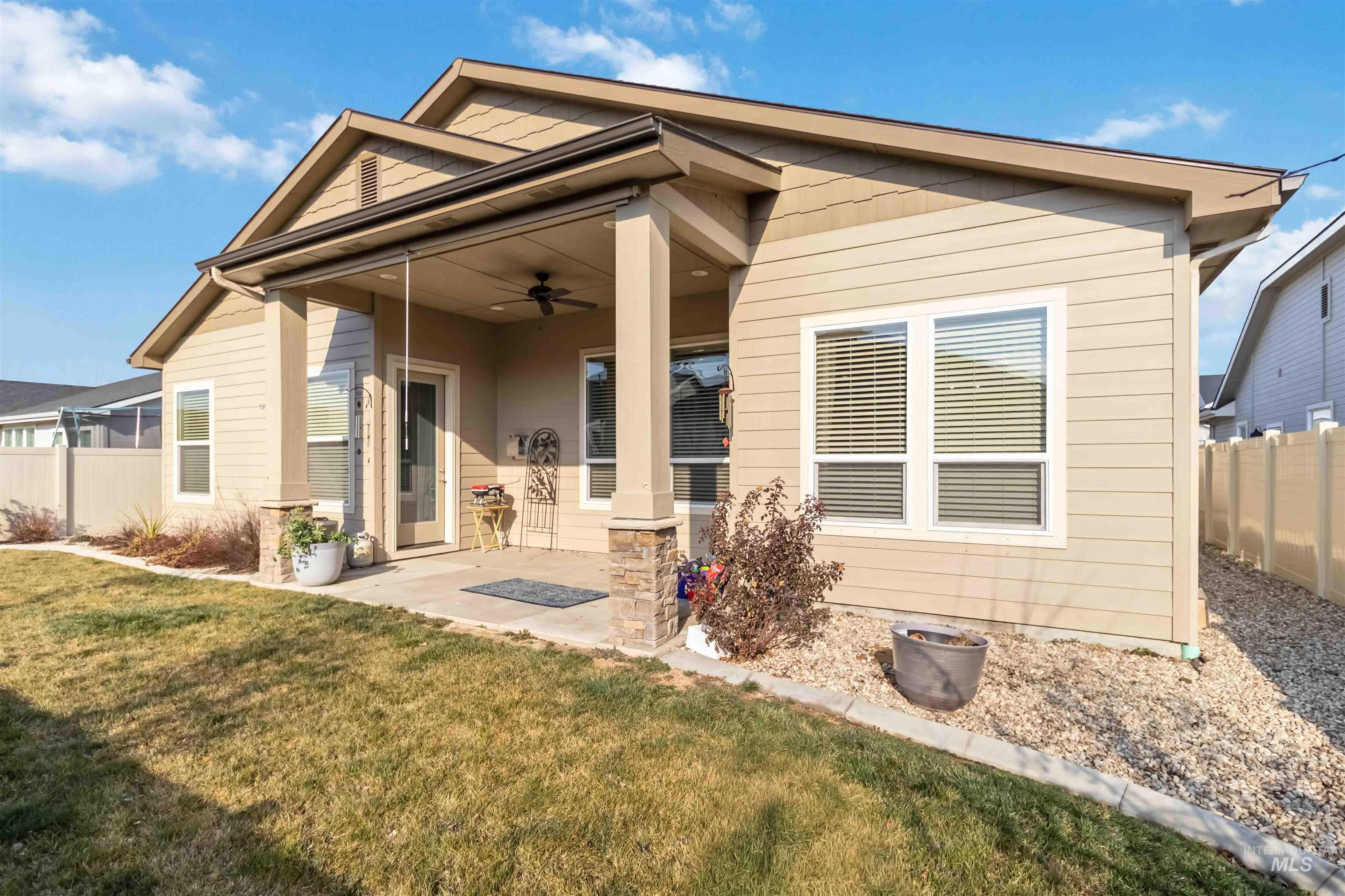 917 Pascua Dr, Kuna, Idaho 83634, 3 Bedrooms, 2.5 Bathrooms, Residential For Sale, Price $635,000, 98973349