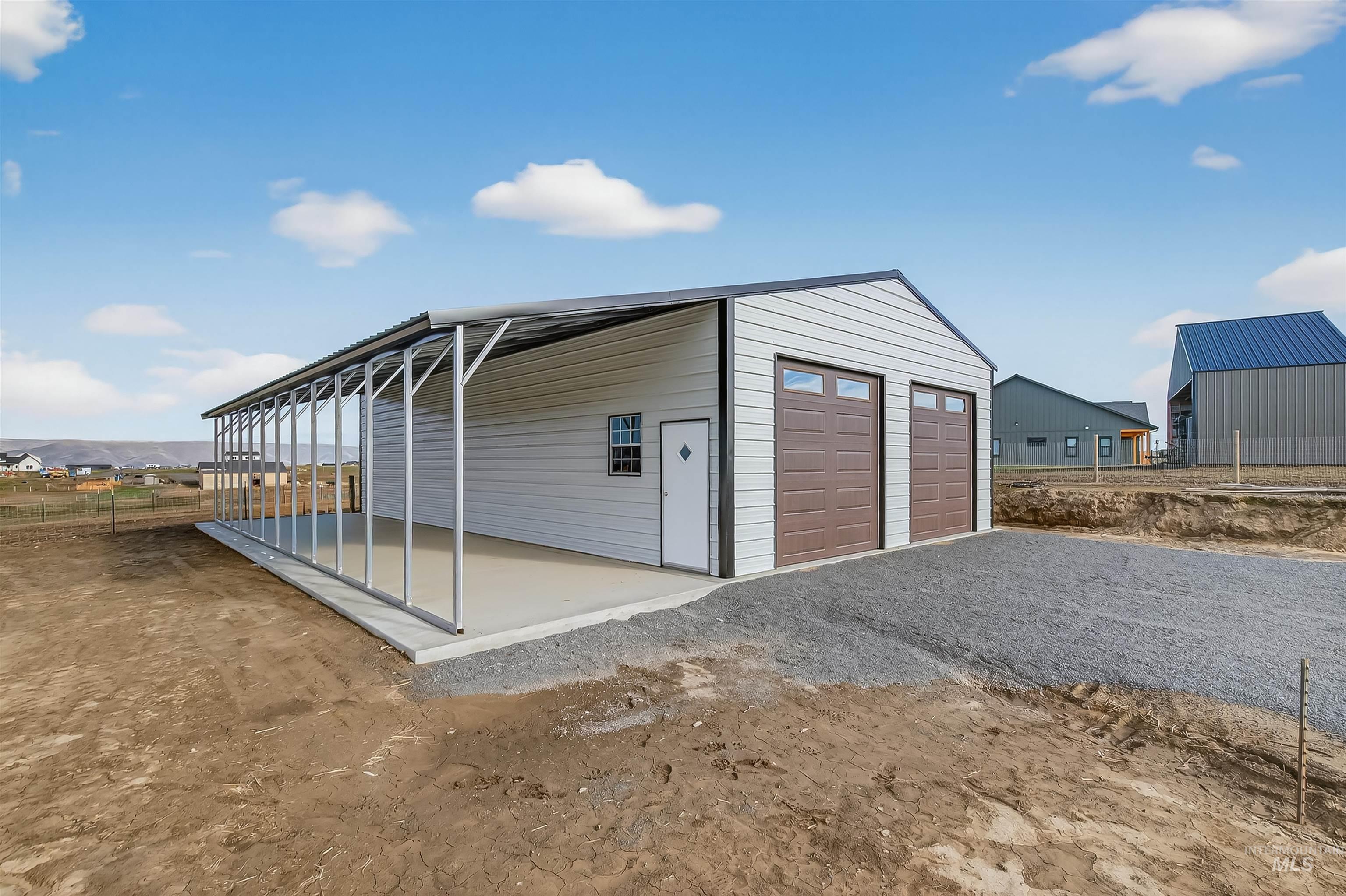 2227 Orchards Ave, Lewiston, Idaho 83501, 4 Bedrooms, 2.5 Bathrooms, Residential For Sale, Price $940,000,MLS 98973352