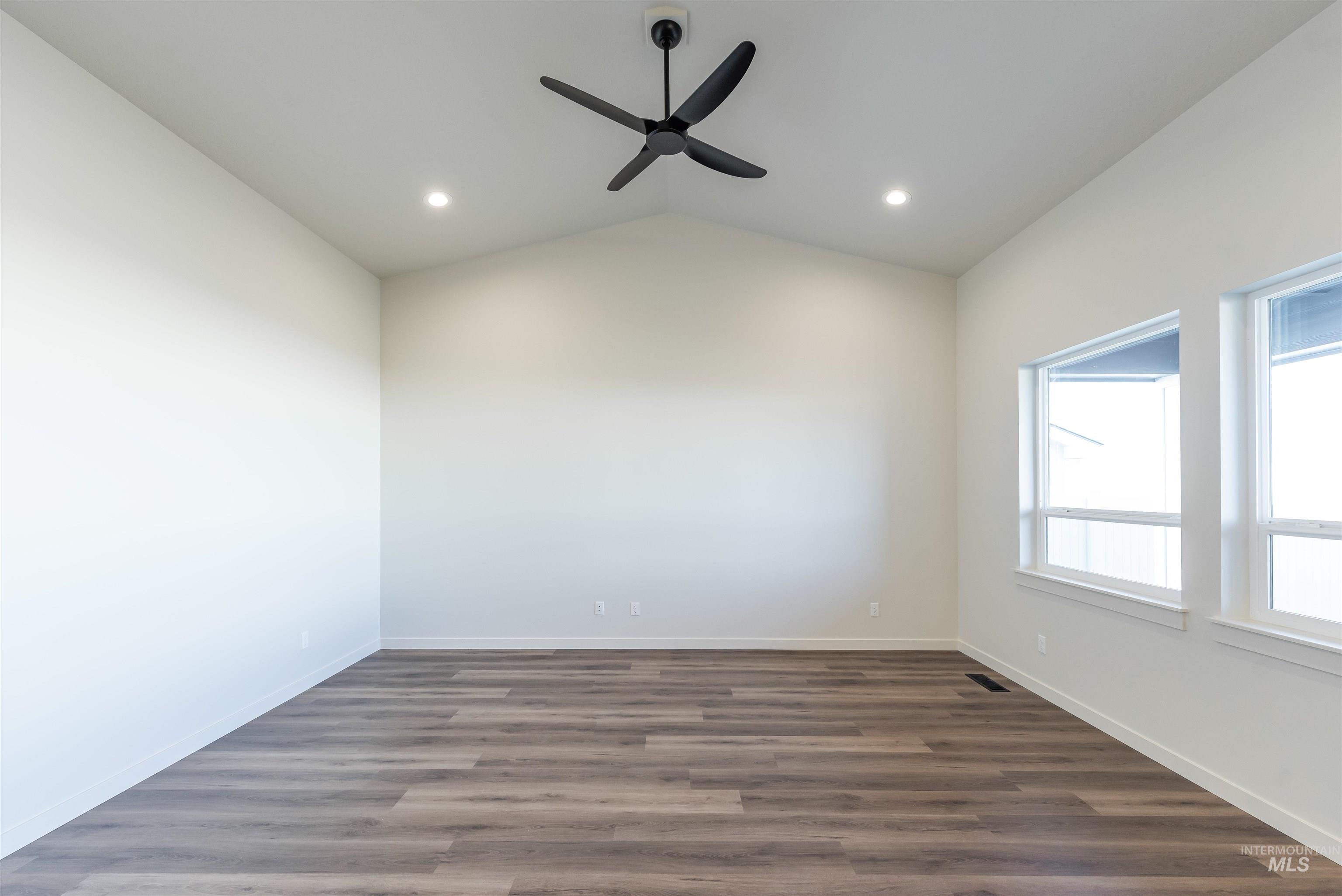 390 S Bumper Way, Boise, Idaho 83716, 3 Bedrooms, 2 Bathrooms, Residential For Sale, Price $459,900, 98973354