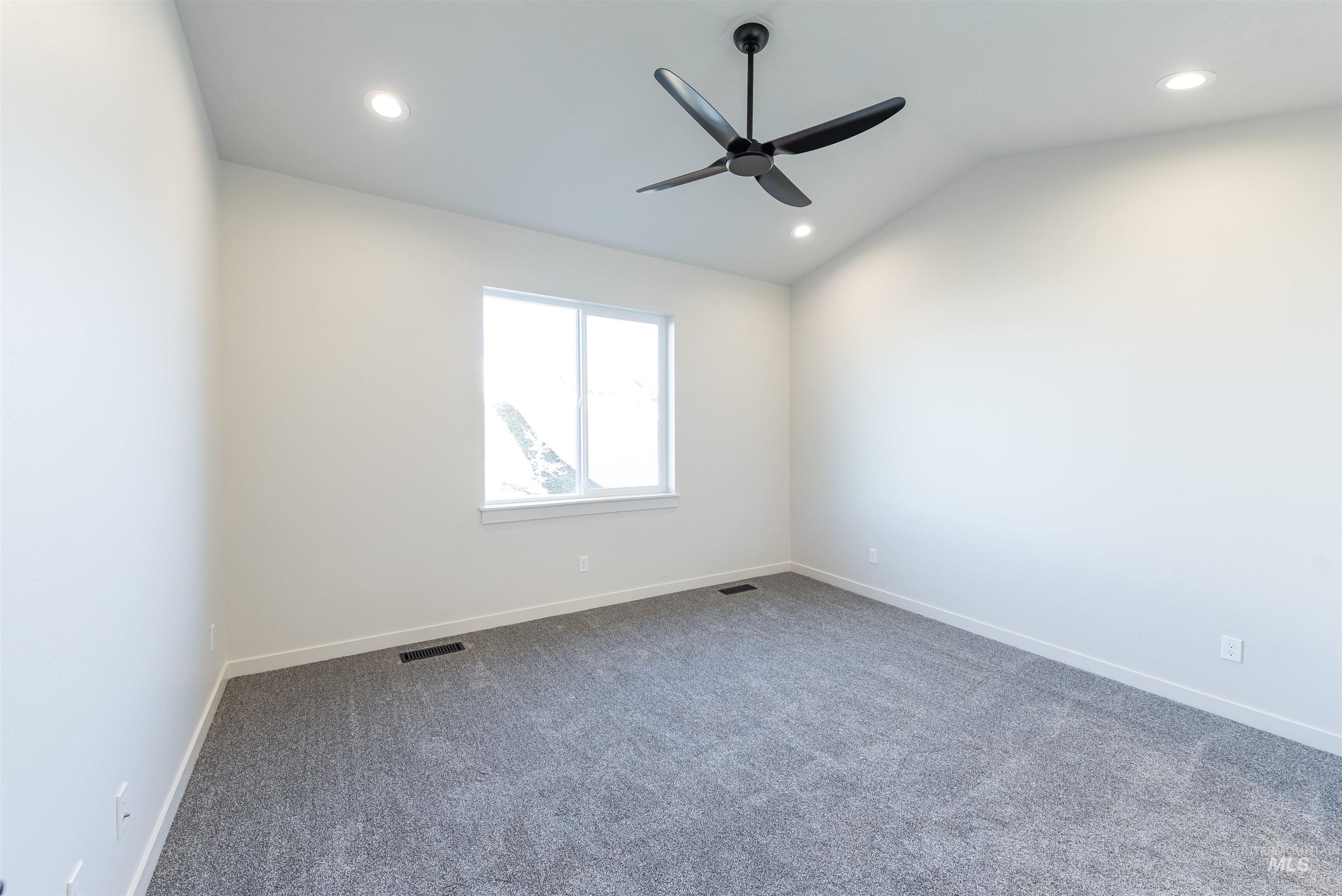 390 S Bumper Way, Boise, Idaho 83716, 3 Bedrooms, 2 Bathrooms, Residential For Sale, Price $459,900, 98973354