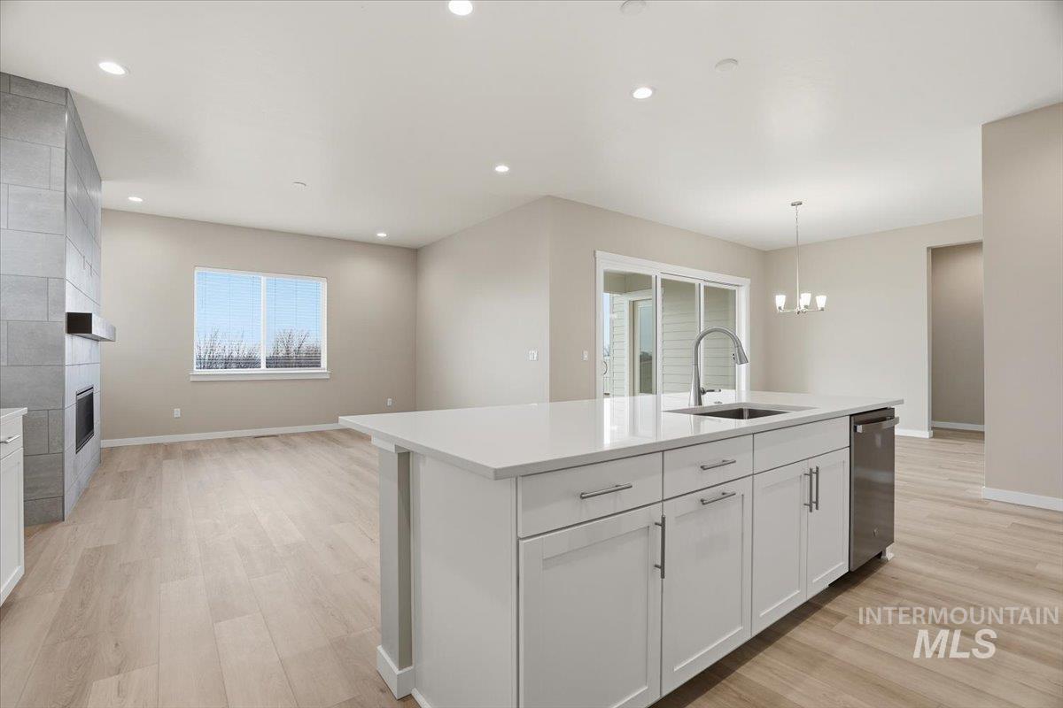 1231 Stirling Meadows Ct, Middleton, Idaho 83644, 3 Bedrooms, 2.5 Bathrooms, Residential For Sale, Price $729,990,MLS 98973362