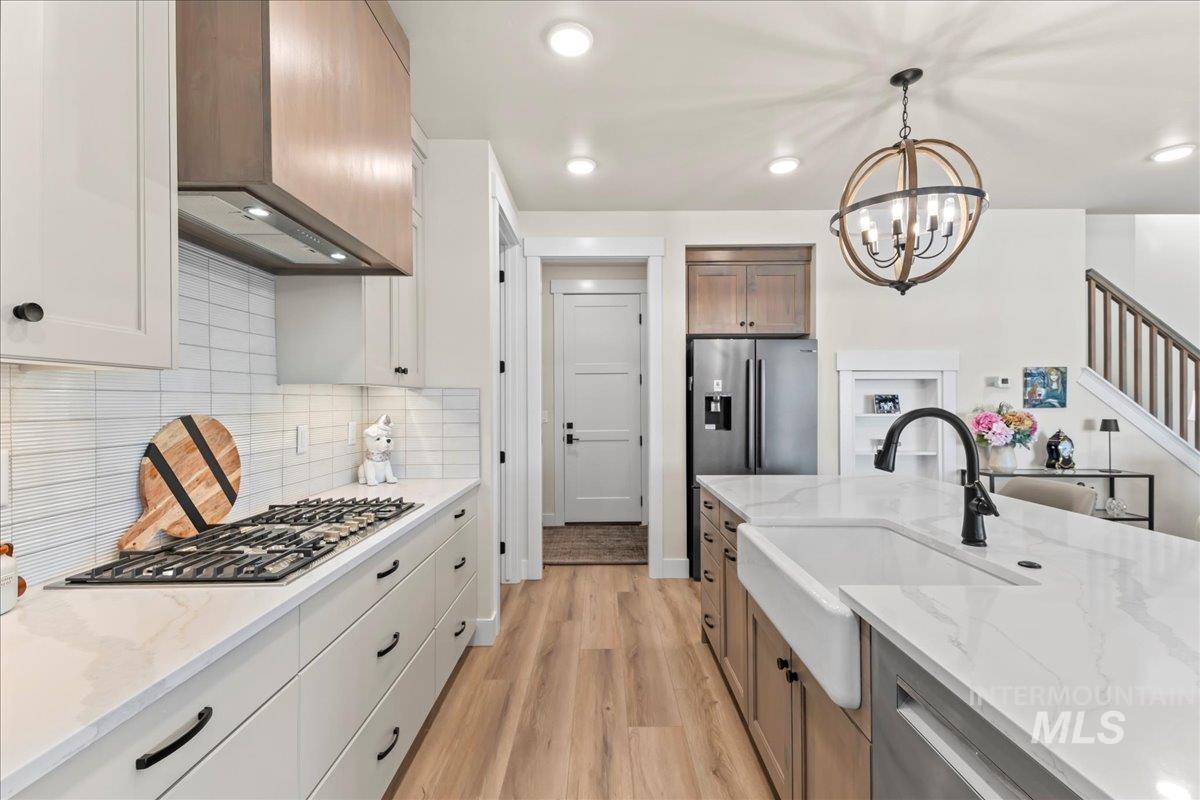 2543 S Via Privada Lane, Boise, Idaho 83716, 3 Bedrooms, 2.5 Bathrooms, Residential For Sale, Price $799,333, 98973363