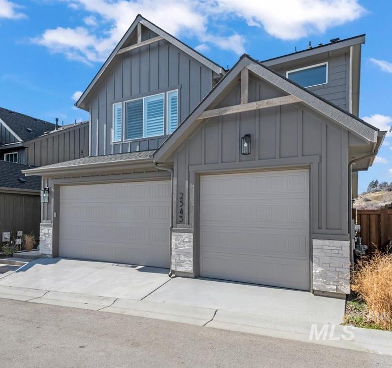 2543 S Via Privada Lane, Boise, Idaho 83716, 3 Bedrooms, 2.5 Bathrooms, Residential For Sale, Price $799,333, 98973363