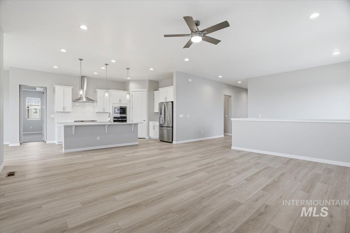 1301 White Cliffs St, Middleton, Idaho 83644, 3 Bedrooms, 3.5 Bathrooms, Residential For Sale, Price $824,990,MLS 98973364