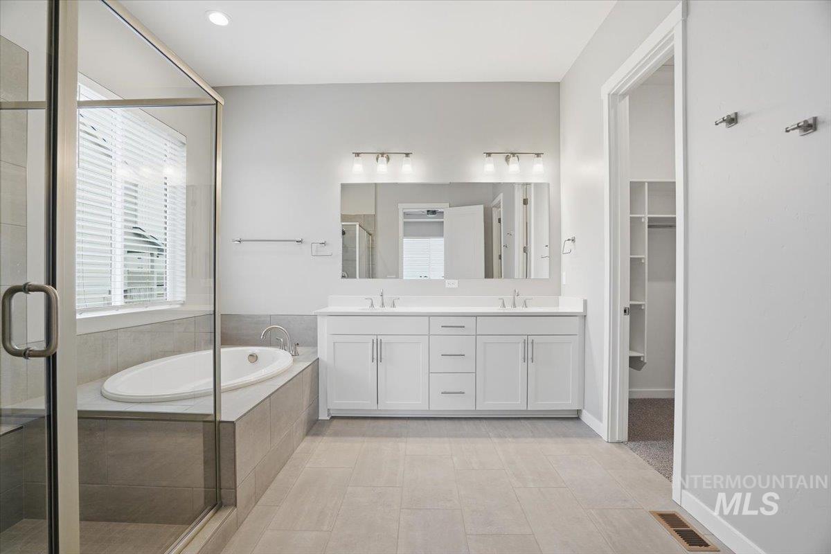 1301 White Cliffs St, Middleton, Idaho 83644, 3 Bedrooms, 3.5 Bathrooms, Residential For Sale, Price $824,990,MLS 98973364