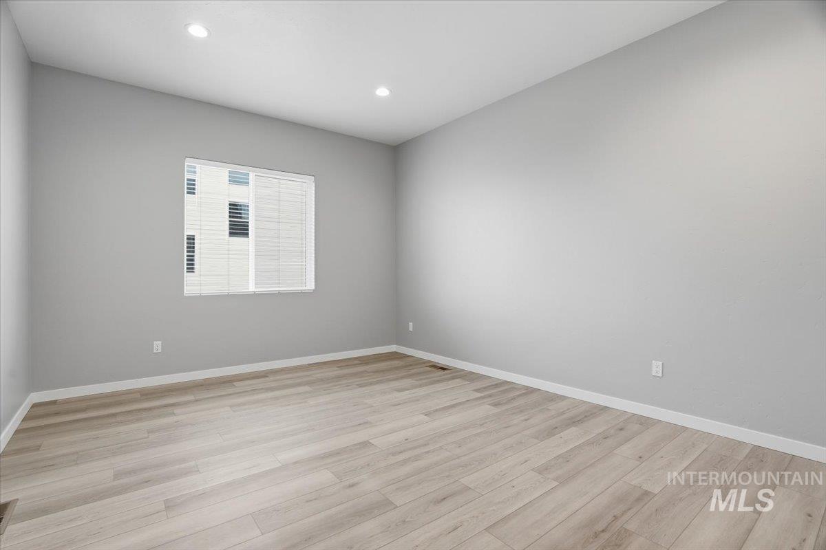 1301 White Cliffs St, Middleton, Idaho 83644, 3 Bedrooms, 3.5 Bathrooms, Residential For Sale, Price $824,990,MLS 98973364