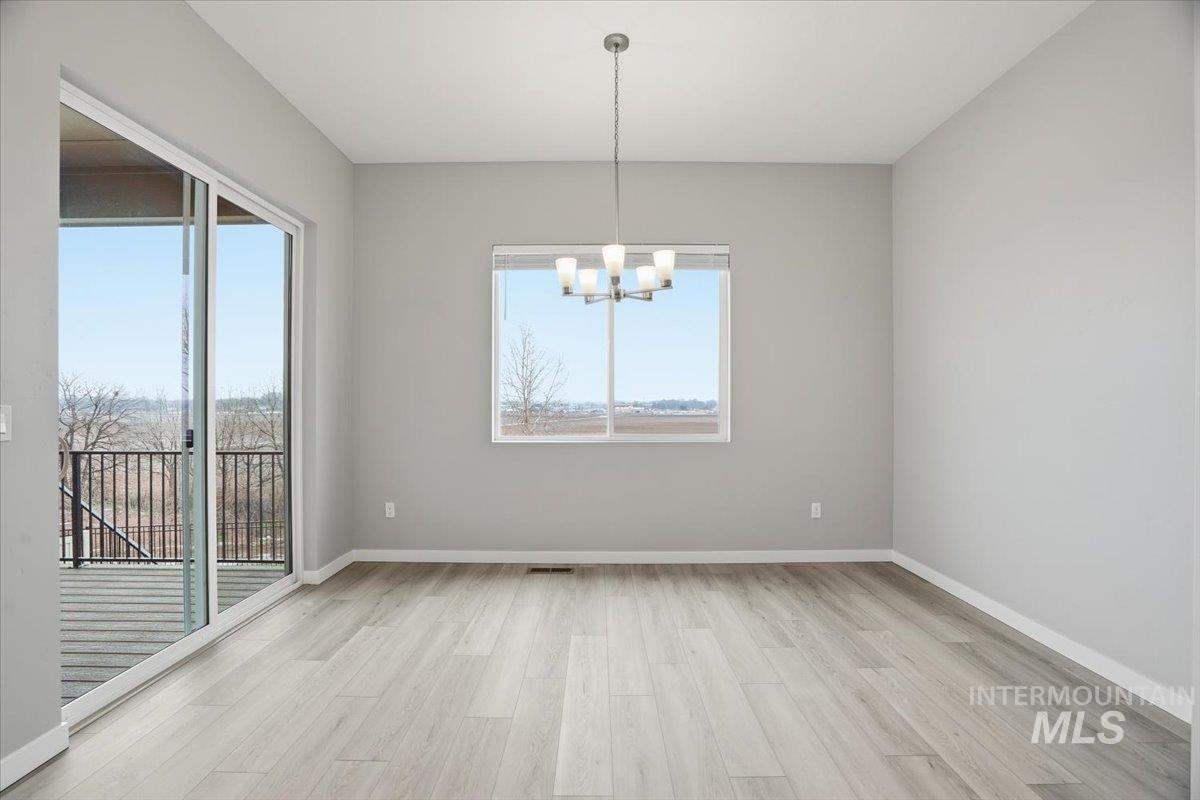 1301 White Cliffs St, Middleton, Idaho 83644, 3 Bedrooms, 3.5 Bathrooms, Residential For Sale, Price $824,990,MLS 98973364