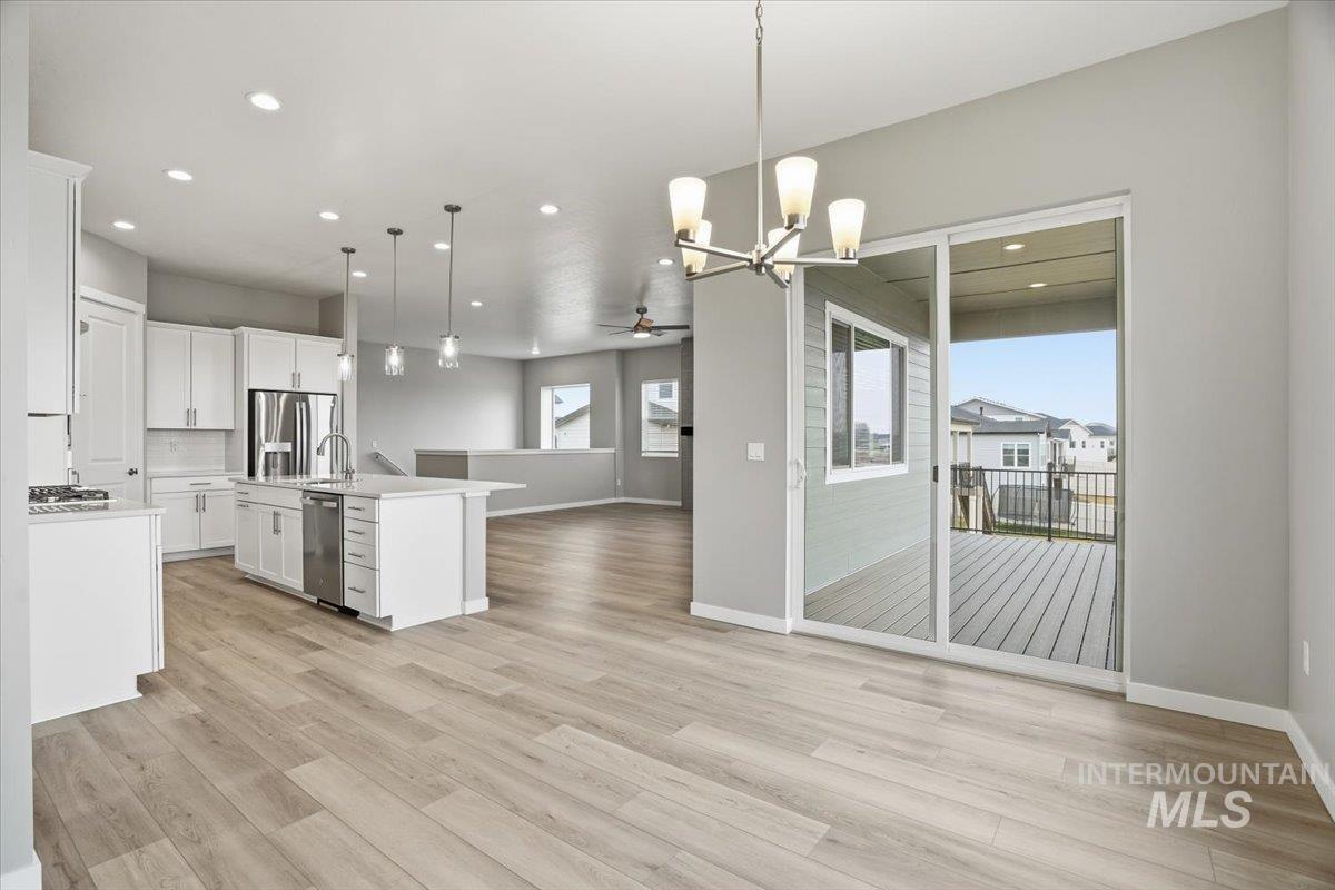 1301 White Cliffs St, Middleton, Idaho 83644, 3 Bedrooms, 3.5 Bathrooms, Residential For Sale, Price $824,990,MLS 98973364