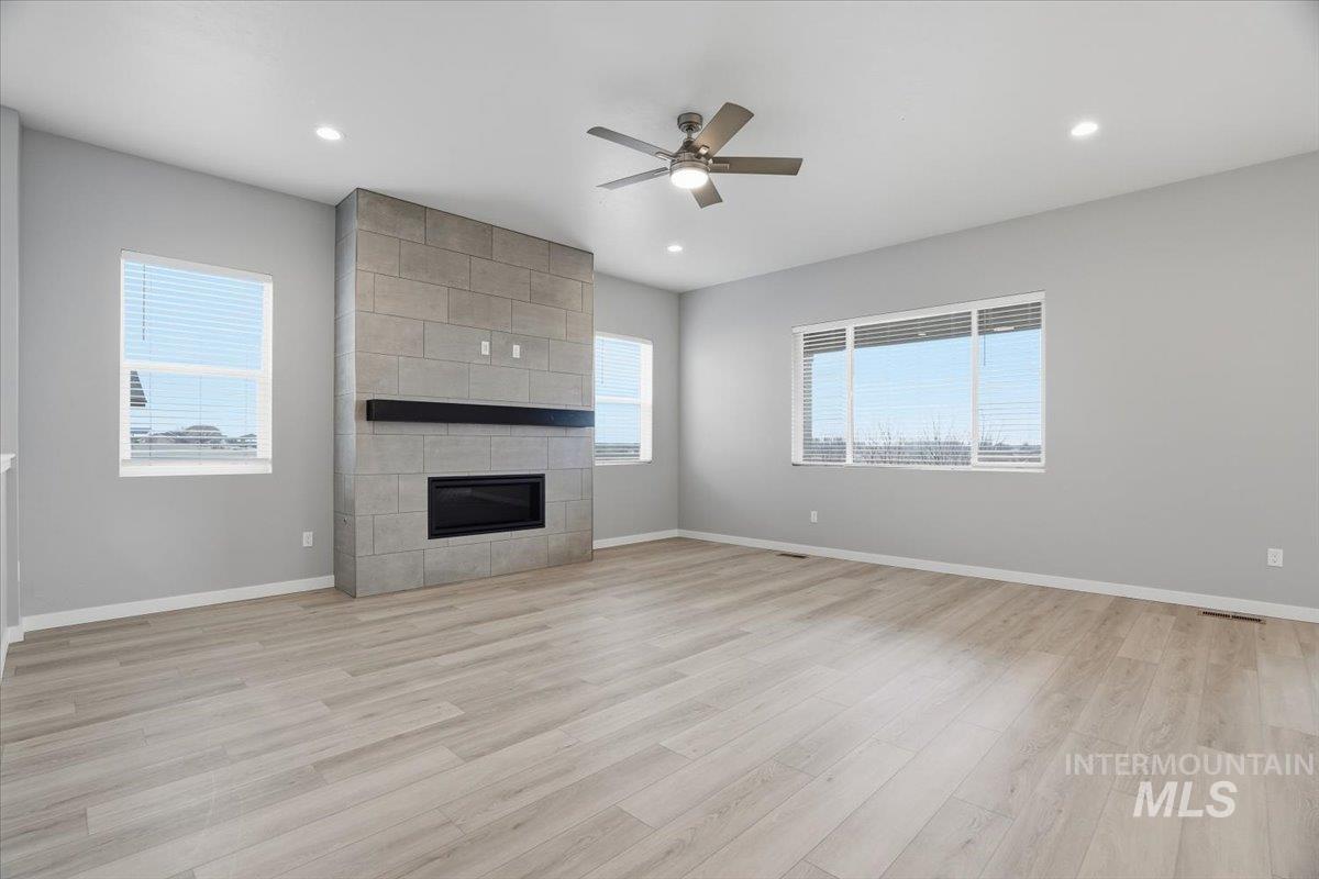 1301 White Cliffs St, Middleton, Idaho 83644, 3 Bedrooms, 3.5 Bathrooms, Residential For Sale, Price $824,990,MLS 98973364