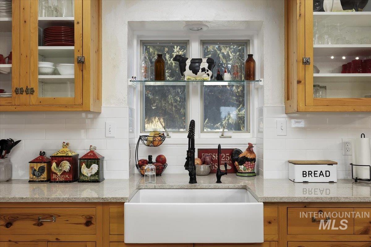 3384 N 4500 E, Murtaugh, Idaho 83344, 3 Bedrooms, 2 Bathrooms, Residential For Sale, Price $597,500,MLS 98973367