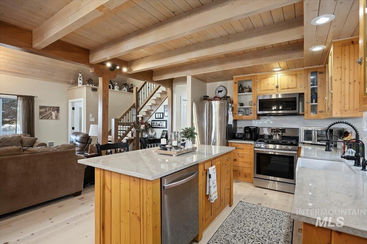 3384 N 4500 E, Murtaugh, Idaho 83344, 3 Bedrooms, 2 Bathrooms, Residential For Sale, Price $597,500,MLS 98973367