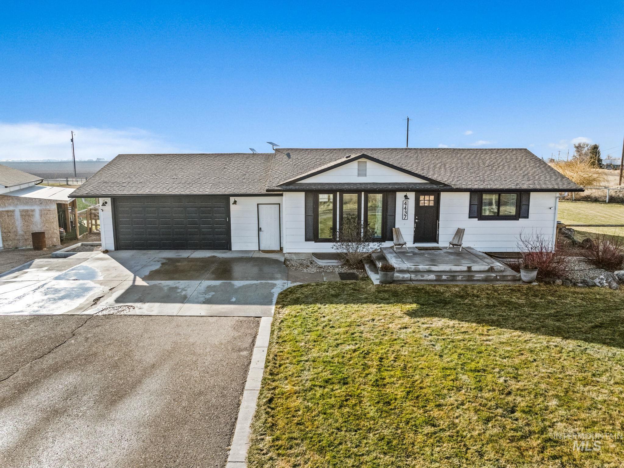 4437 W Kuna Rd, Kuna, Idaho 83634, 5 Bedrooms, 3 Bathrooms, Residential For Sale, Price $949,999, 98973369