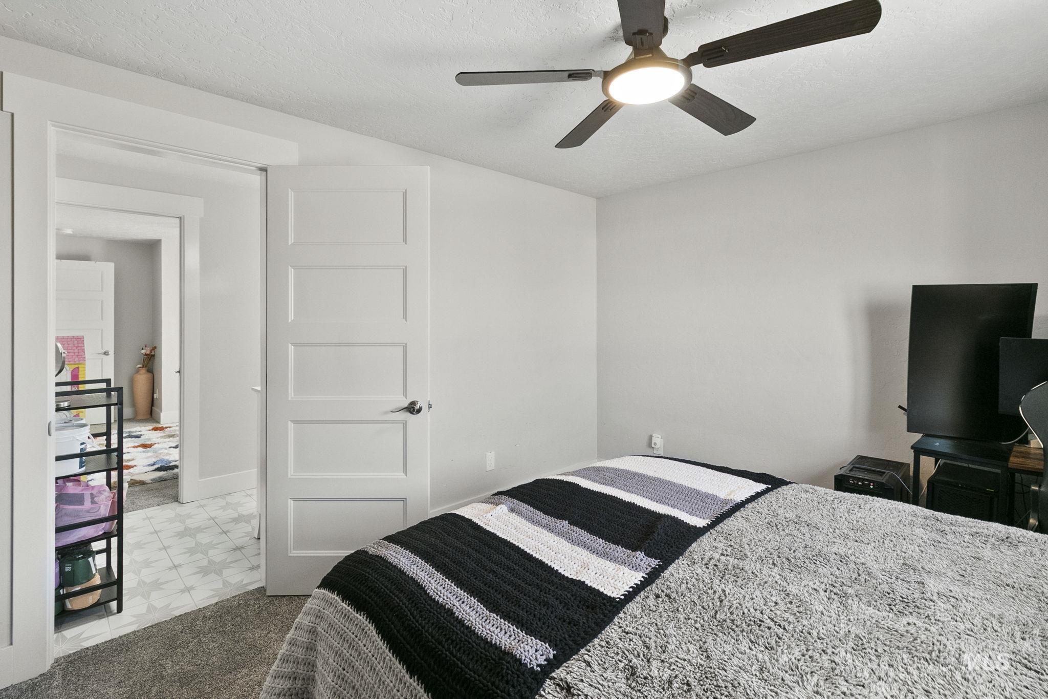 4437 W Kuna Rd, Kuna, Idaho 83634, 5 Bedrooms, 3 Bathrooms, Residential For Sale, Price $999,999,MLS 98973369