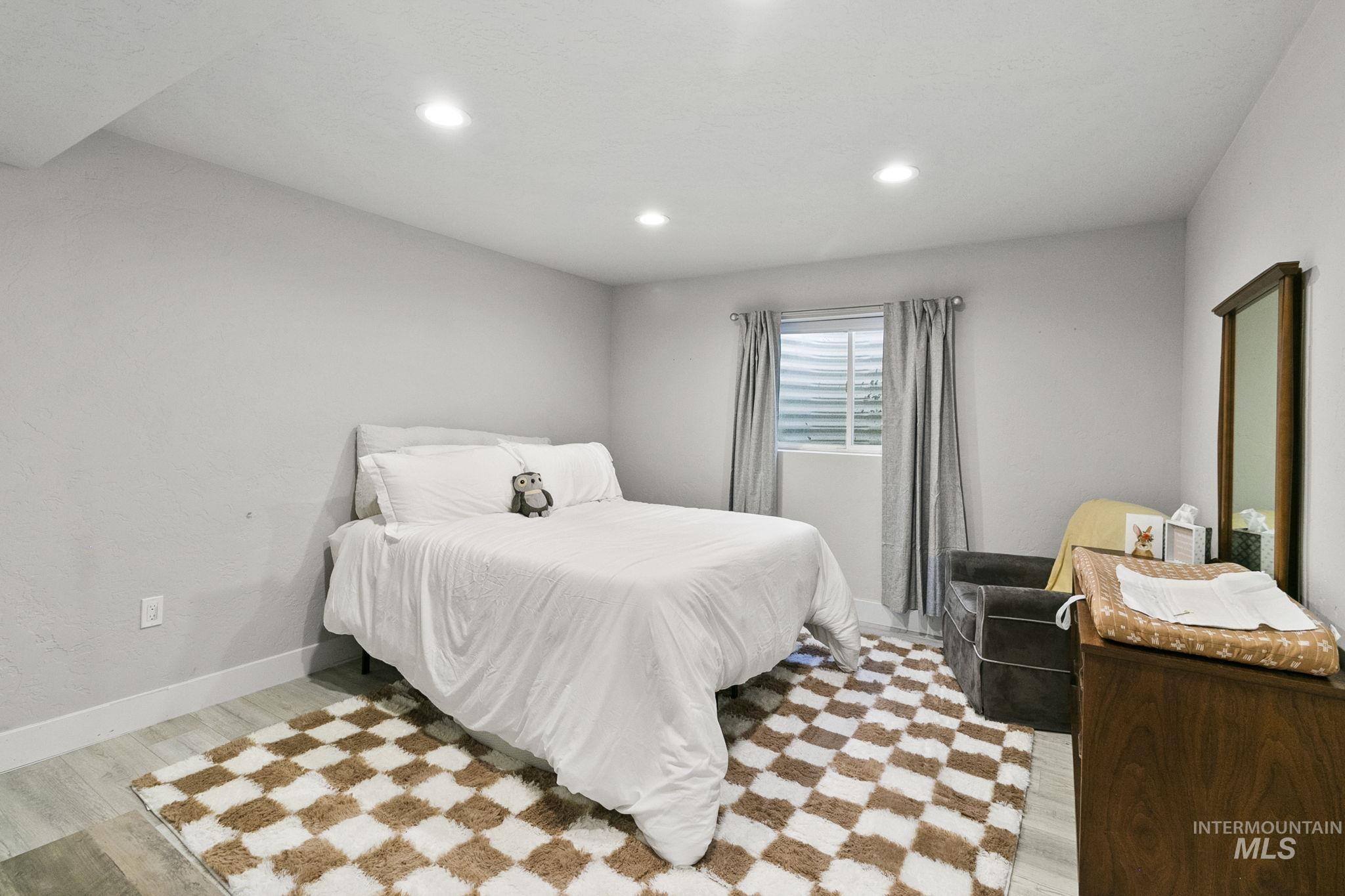 4437 W Kuna Rd, Kuna, Idaho 83634, 5 Bedrooms, 3 Bathrooms, Residential For Sale, Price $999,999,MLS 98973369