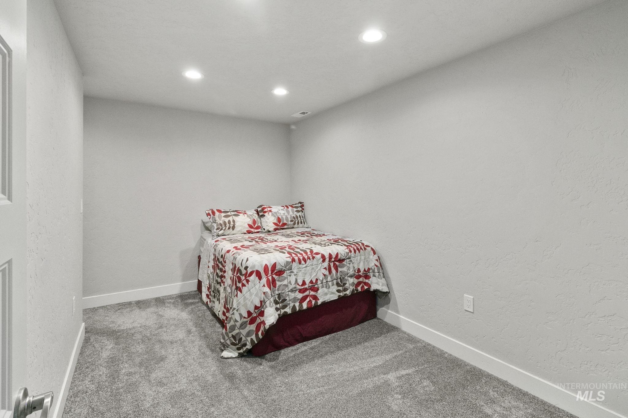 4437 W Kuna Rd, Kuna, Idaho 83634, 5 Bedrooms, 3 Bathrooms, Residential For Sale, Price $999,999,MLS 98973369