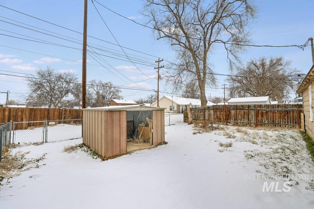 419 Van Buren Street, Twin Falls, Idaho 83301, 2 Bedrooms, 1 Bathroom, Residential For Sale, Price $217,500,MLS 98973370