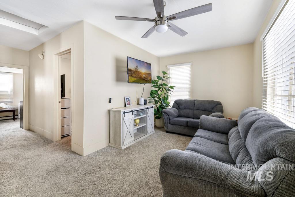 419 Van Buren Street, Twin Falls, Idaho 83301, 2 Bedrooms, 1 Bathroom, Residential For Sale, Price $217,500,MLS 98973370