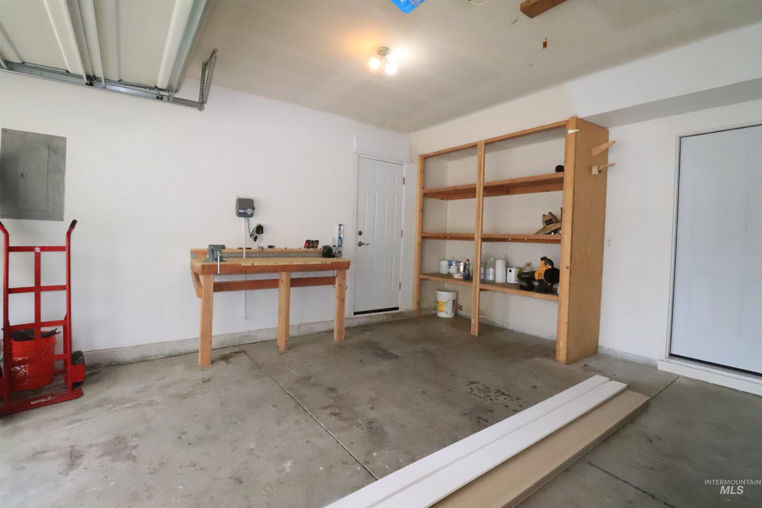 8189 E Water Stone Ct., Nampa, Idaho 83687, 4 Bedrooms, 2.5 Bathrooms, Residential For Sale, Price $406,000, 98973371