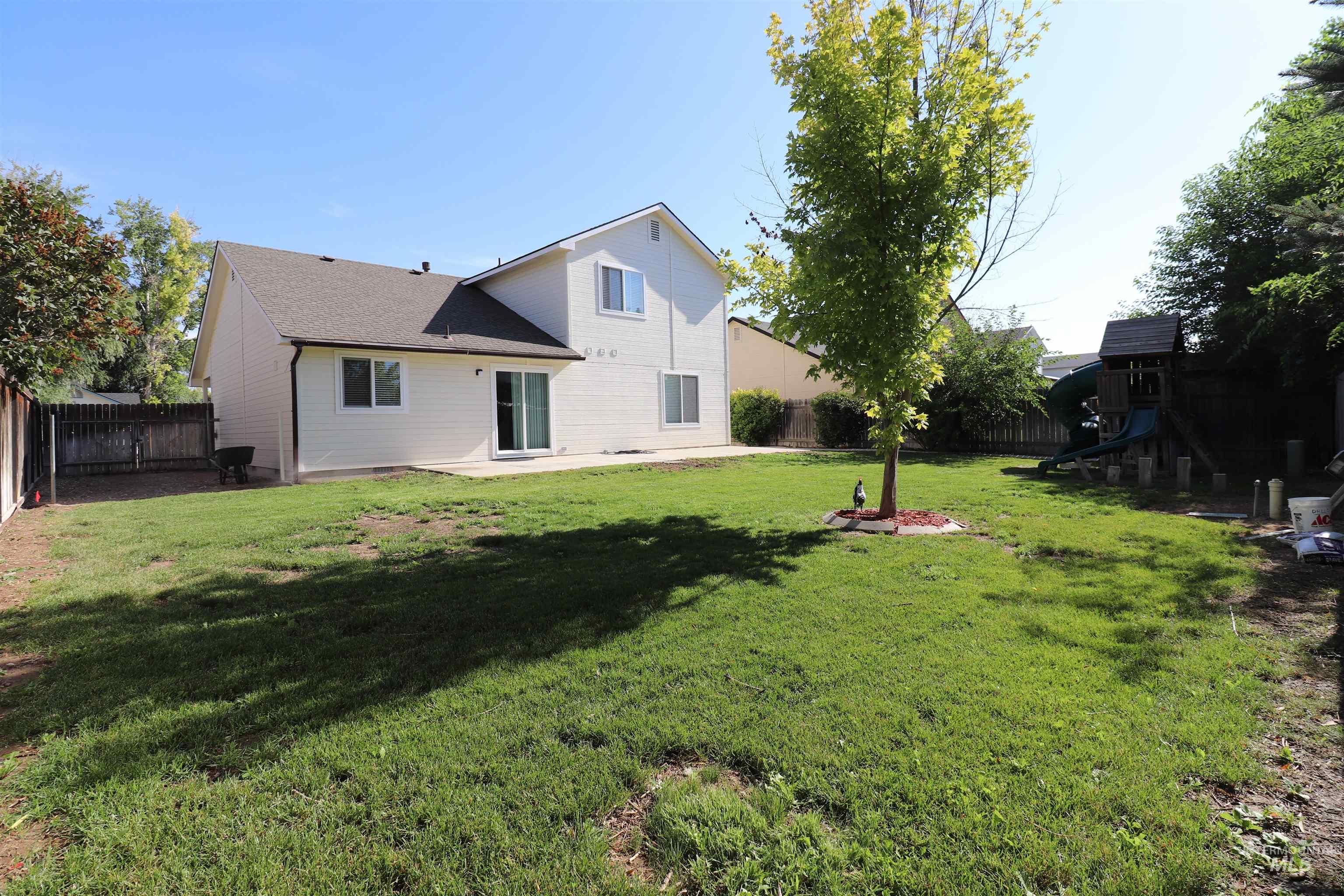8189 E Water Stone Ct., Nampa, Idaho 83687, 4 Bedrooms, 2.5 Bathrooms, Residential For Sale, Price $406,000, 98973371